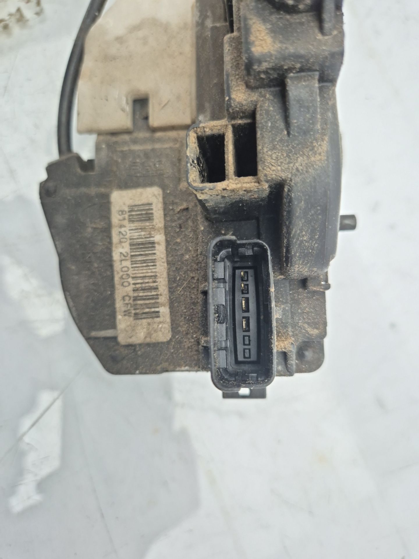 CERRADURA PUERTA TRASERA DERECHA HYUNDAI i30 
