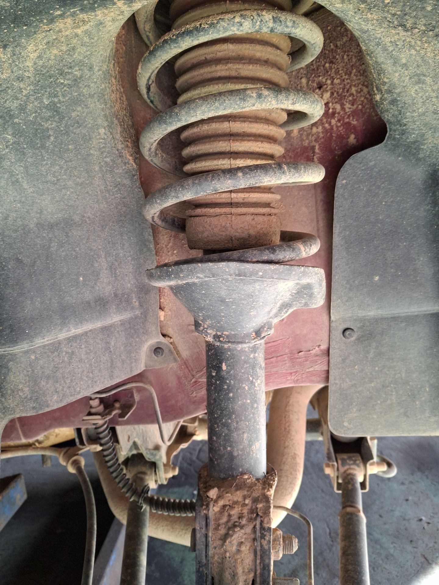 JUEGO AMORTIGUADORES TRASERO LAND ROVER FREELANDER 