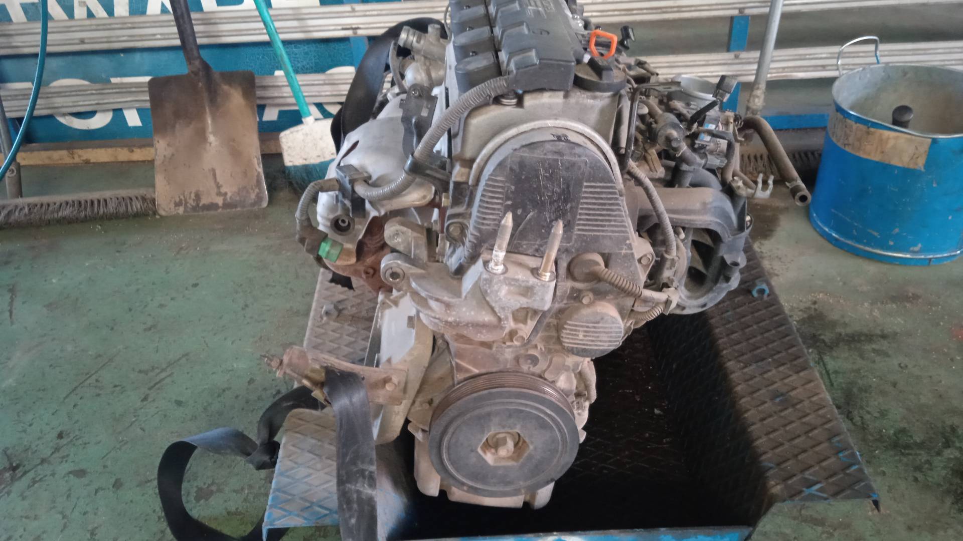MOTOR COMPLETO HONDA CIVIC D16V1
