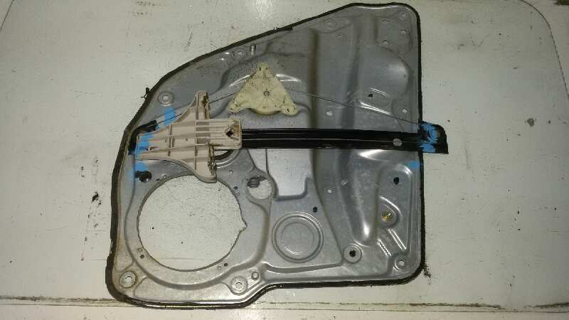 ELEVALUNAS TRASERO DERECHO VOLKSWAGEN GOLF 