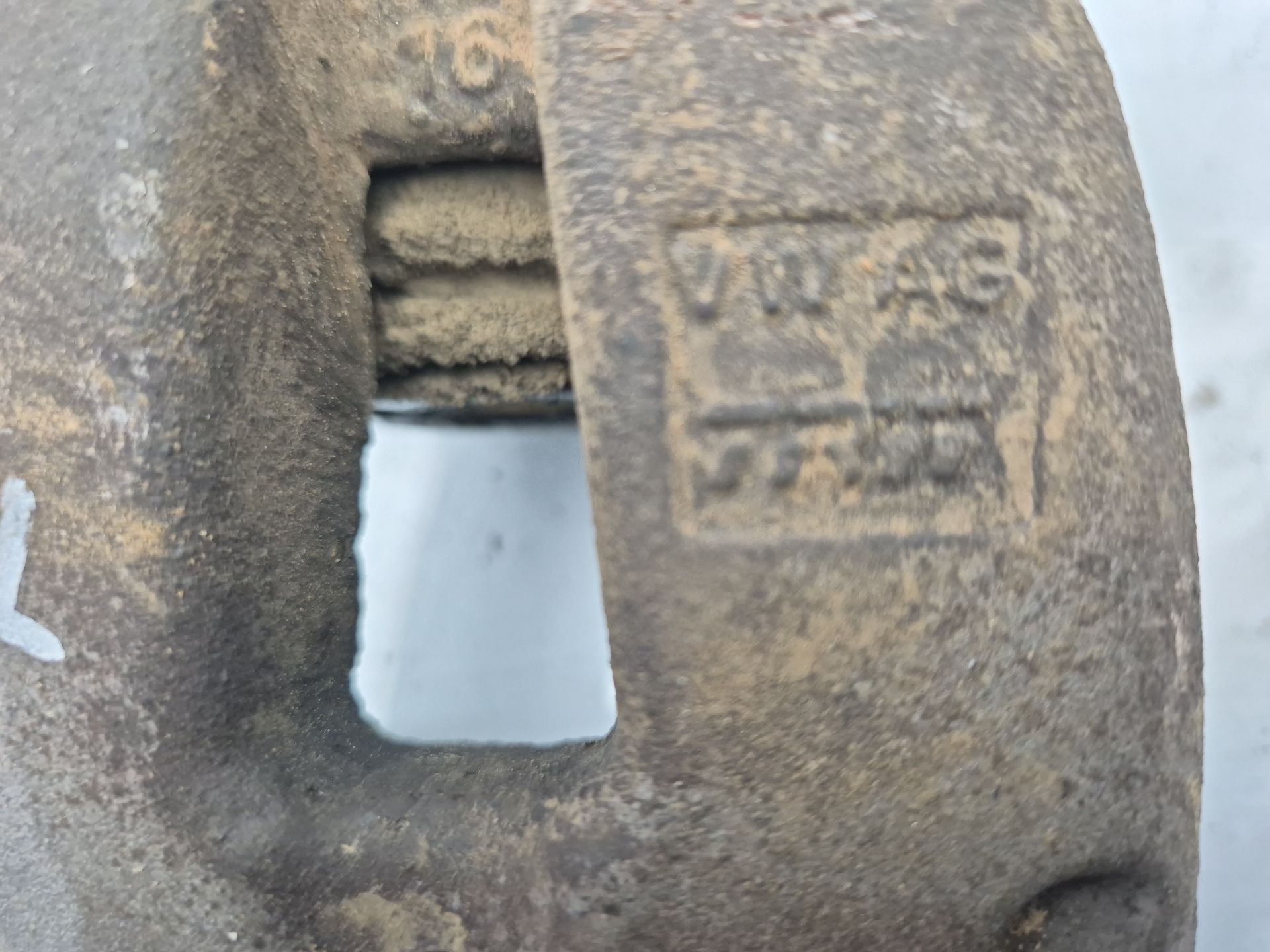PINZA FRENO TRASERA IZQUIERDA VOLKSWAGEN TOURAN 