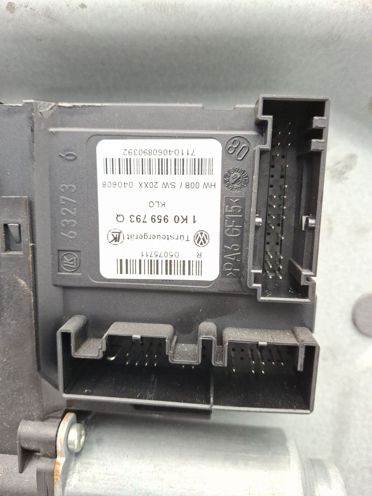 ELEVALUNAS DELANTERO IZQUIERDO VOLKSWAGEN TOURAN 