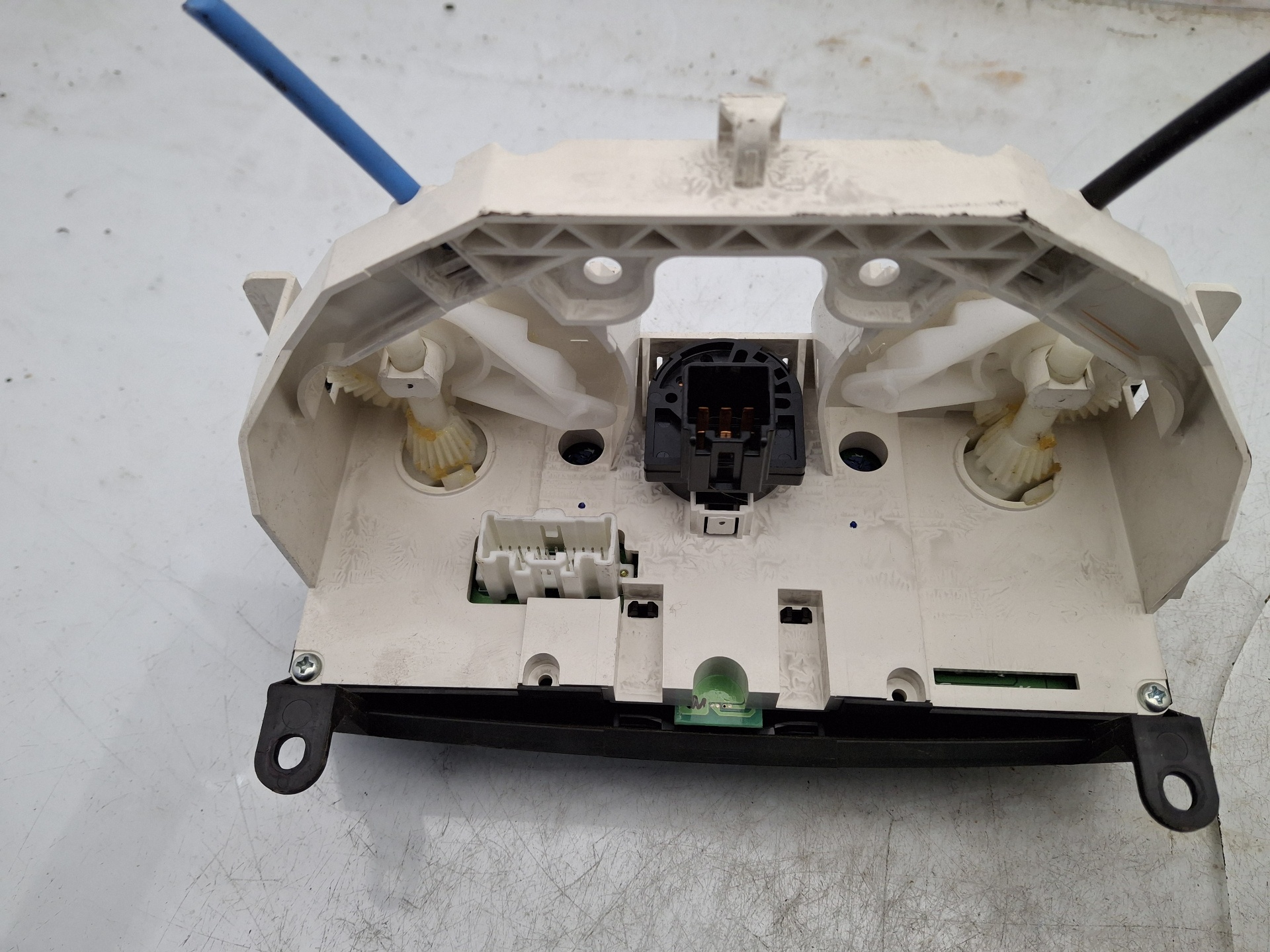 MANDO CLIMATIZADOR MAZDA 3 