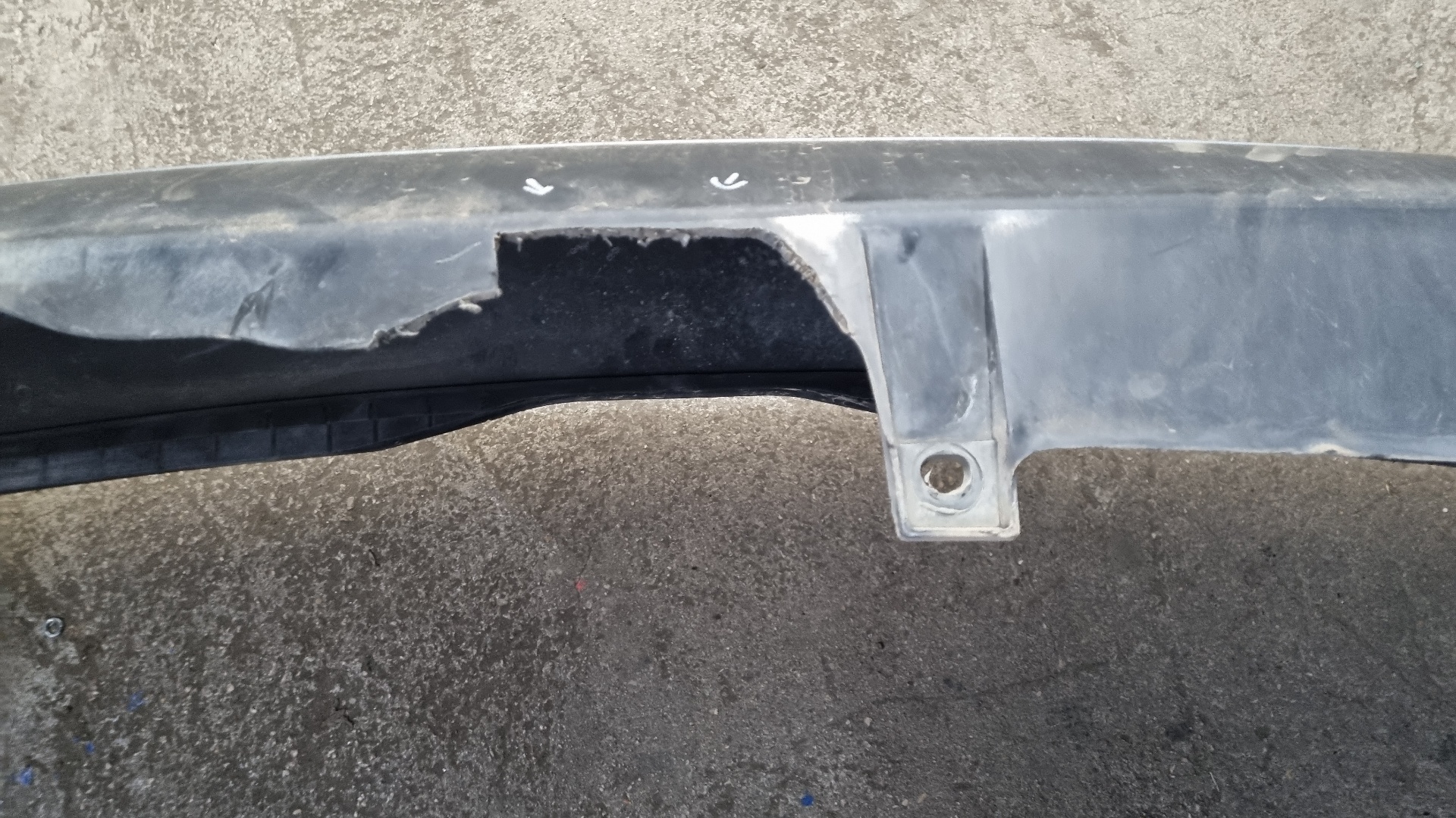 PARAGOLPES TRASERO VOLKSWAGEN PASSAT 