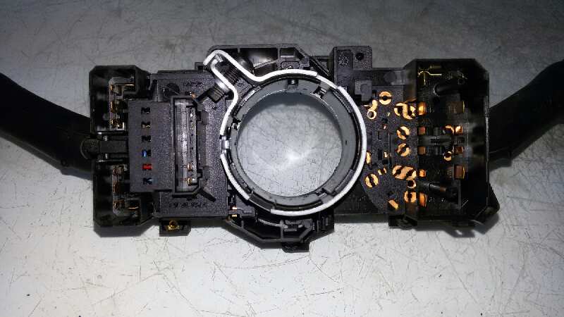 MANDO MULTIFUNCION SEAT LEON AHF