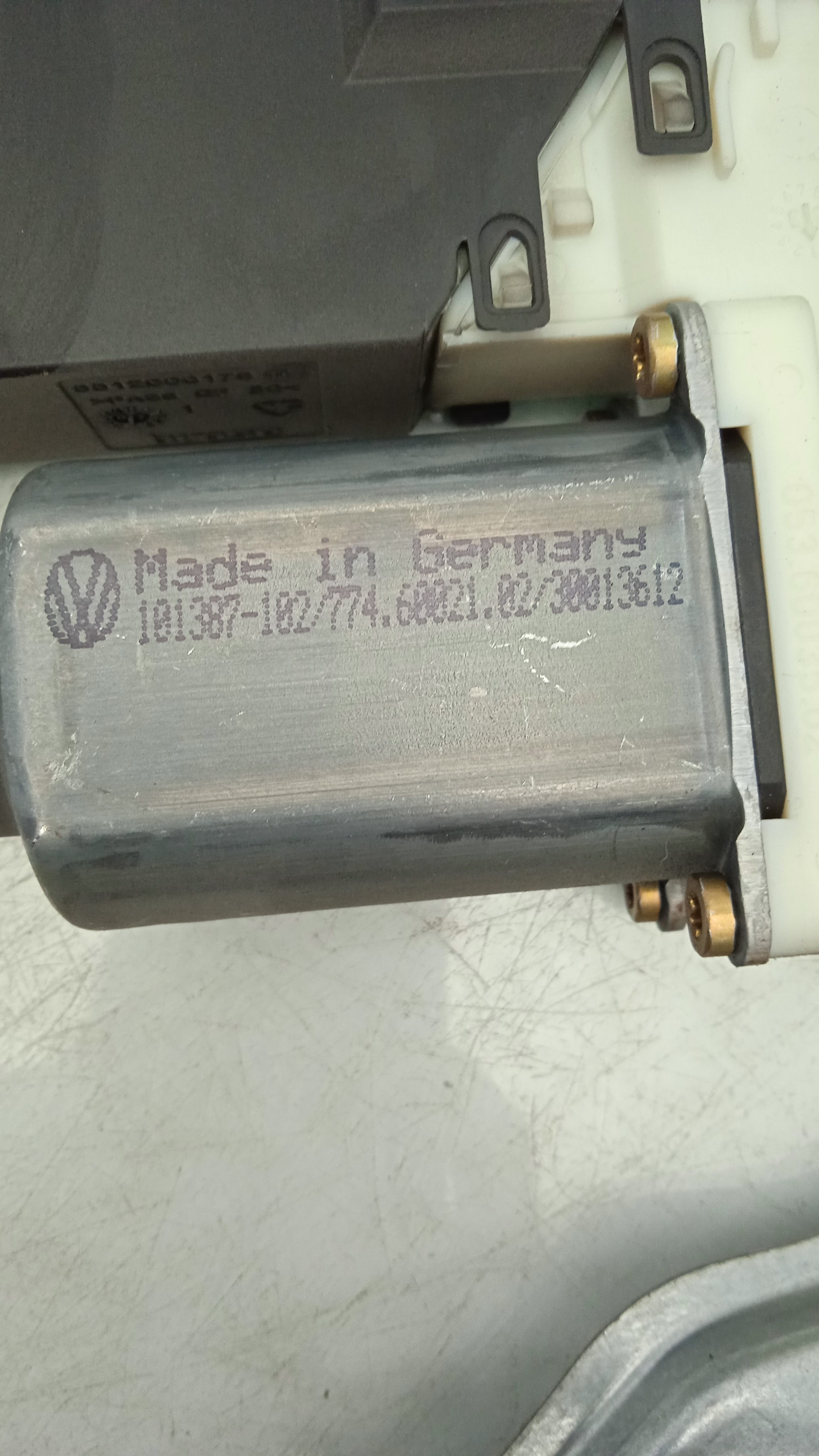 ELEVALUNAS DELANTERO DERECHO CITROEN C5 BERLINA 6FZ