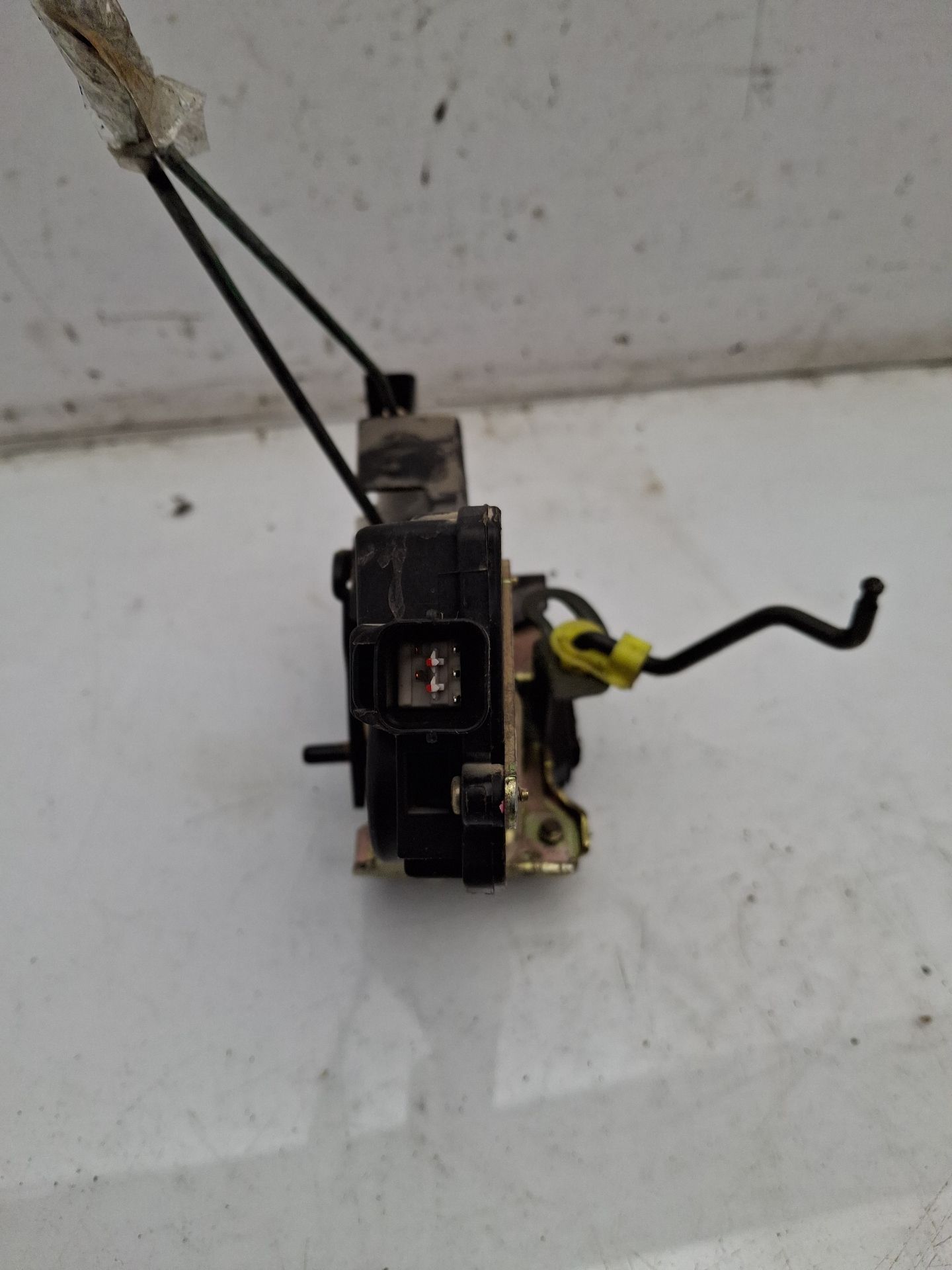 CERRADURA PUERTA TRASERA IZQUIERDA HYUNDAI TERRACA 
