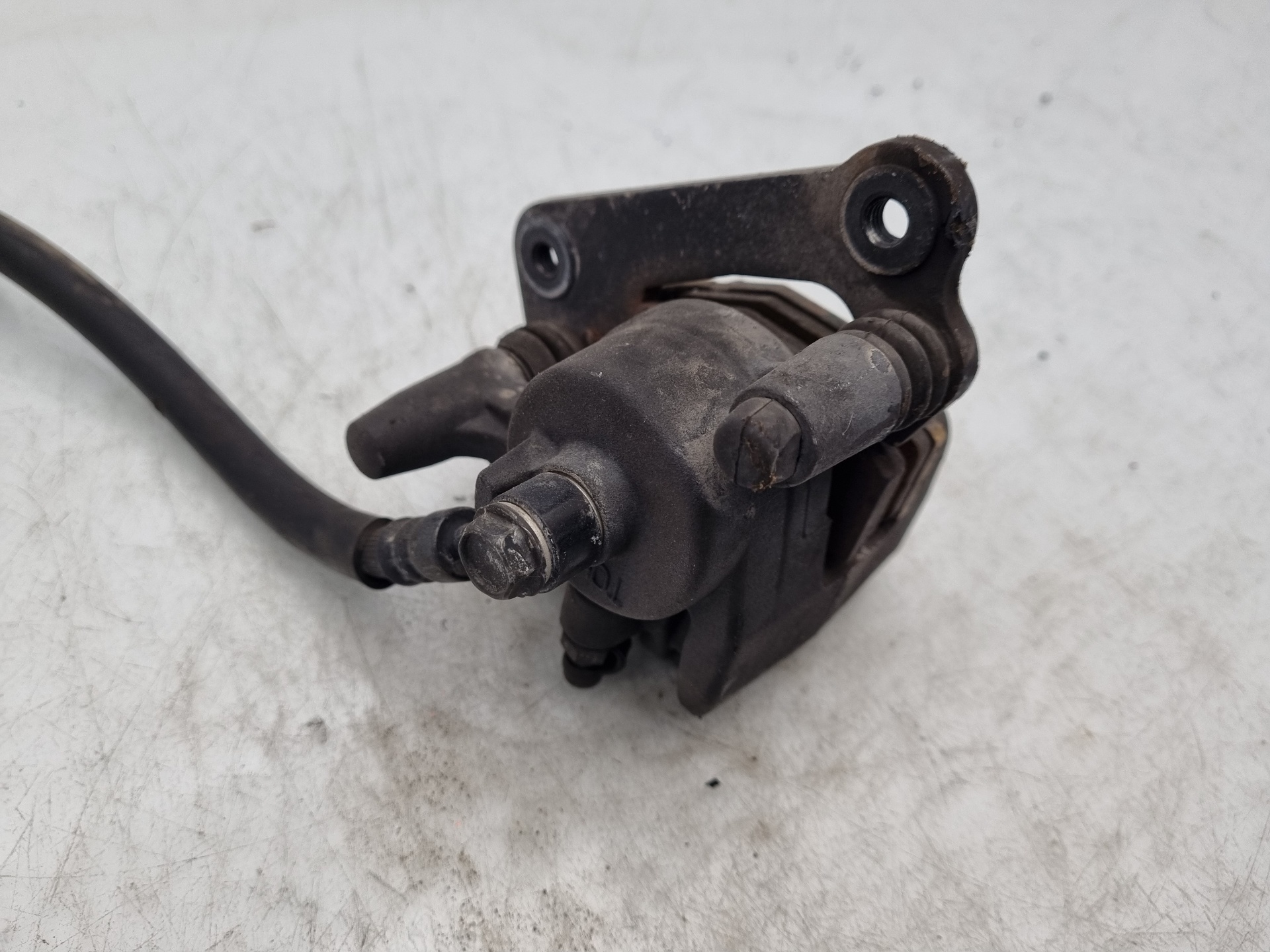 PINZA FRENO TRASERA DERECHA KAWASAKI VERSYS ER650AE