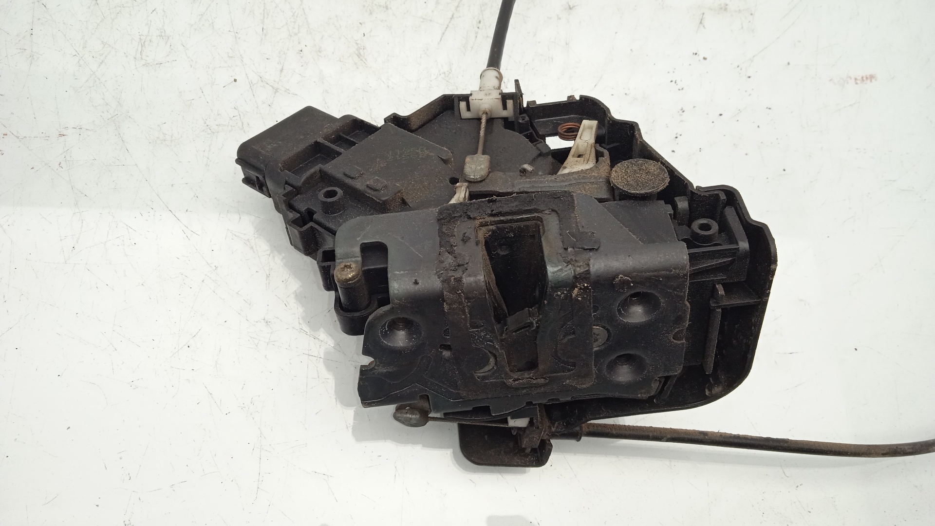 CERRADURA PUERTA DELANTERA DERECHA FORD FOCUS G6DA