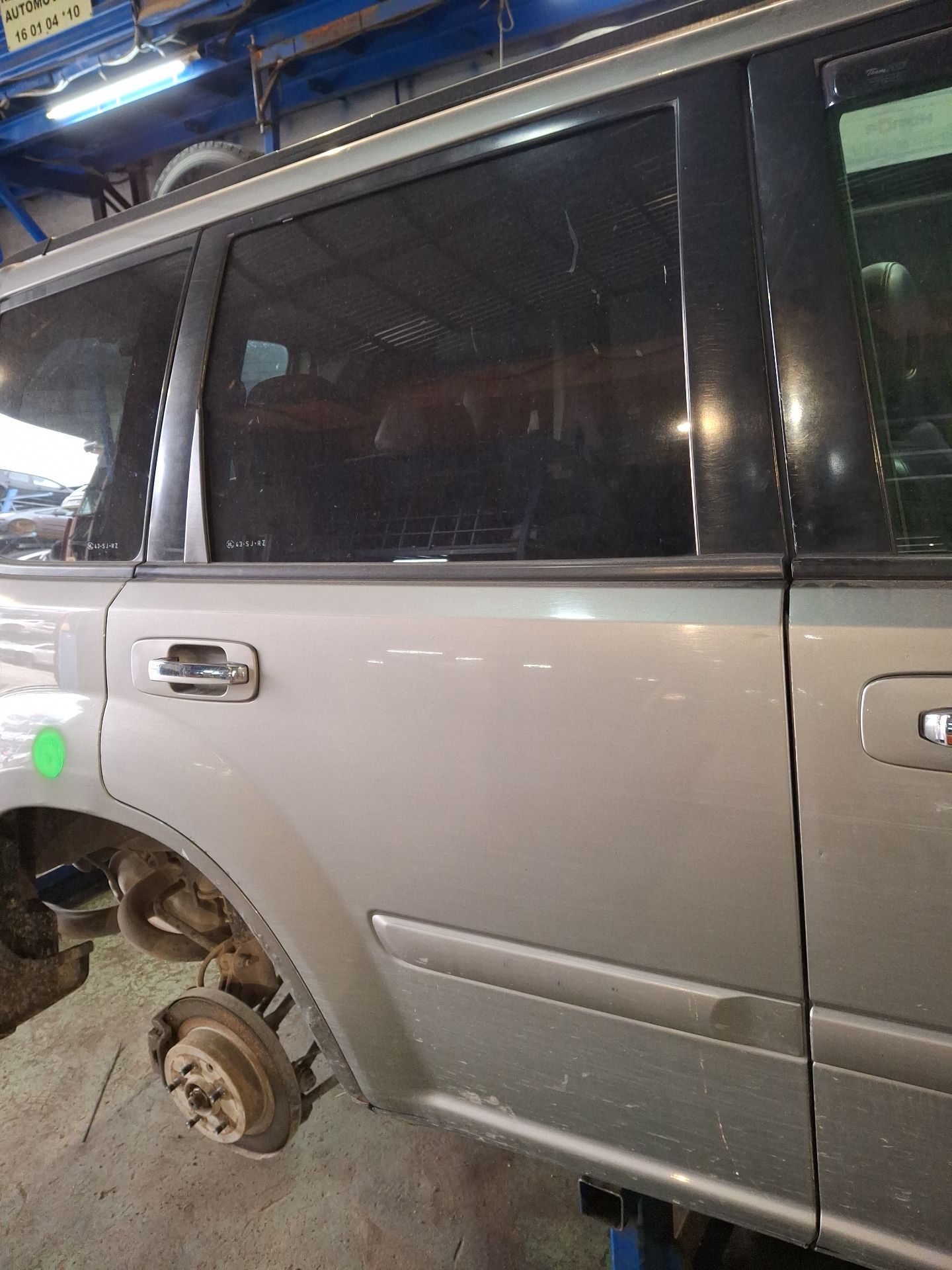 PUERTA TRASERA DERECHA NISSAN X-TRAIL 