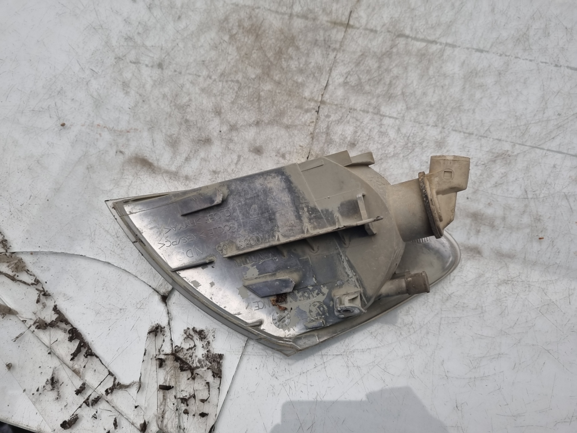 PILOTO DELANTERO IZQUIERDO RENAULT MEGANE K7M