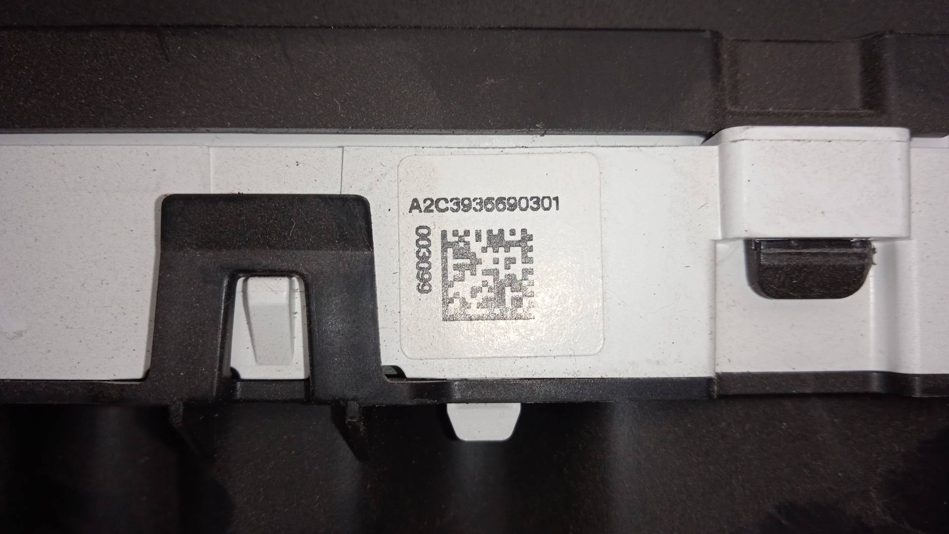 CUADRO INSTRUMENTOS HYUNDAI TUCSON F5D61/D72ZZ1