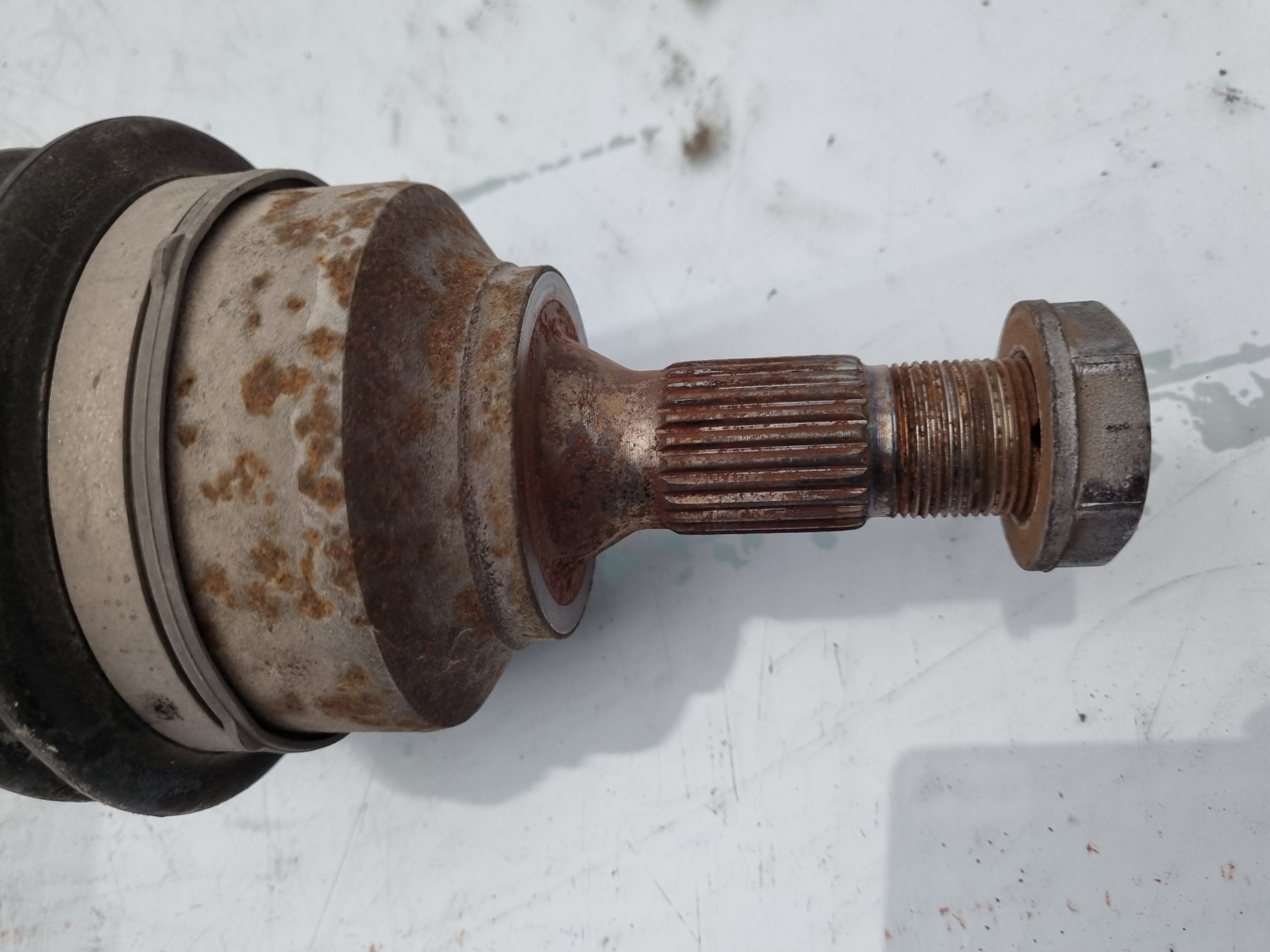 TRANSMISION DELANTERA DERECHA PEUGEOT 308 9HZ