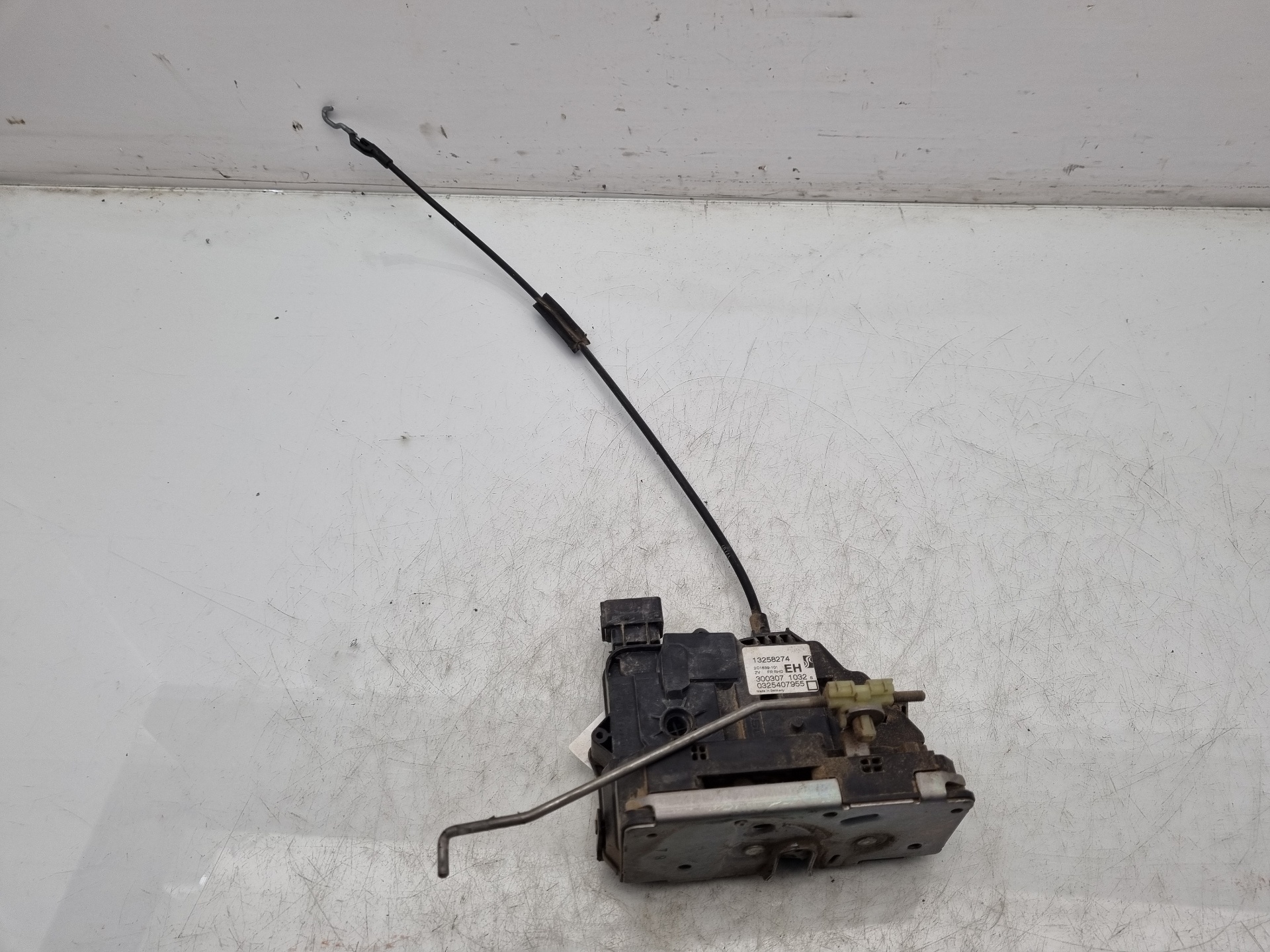 CERRADURA PUERTA DELANTERA DERECHA OPEL CORSA Z14XEP