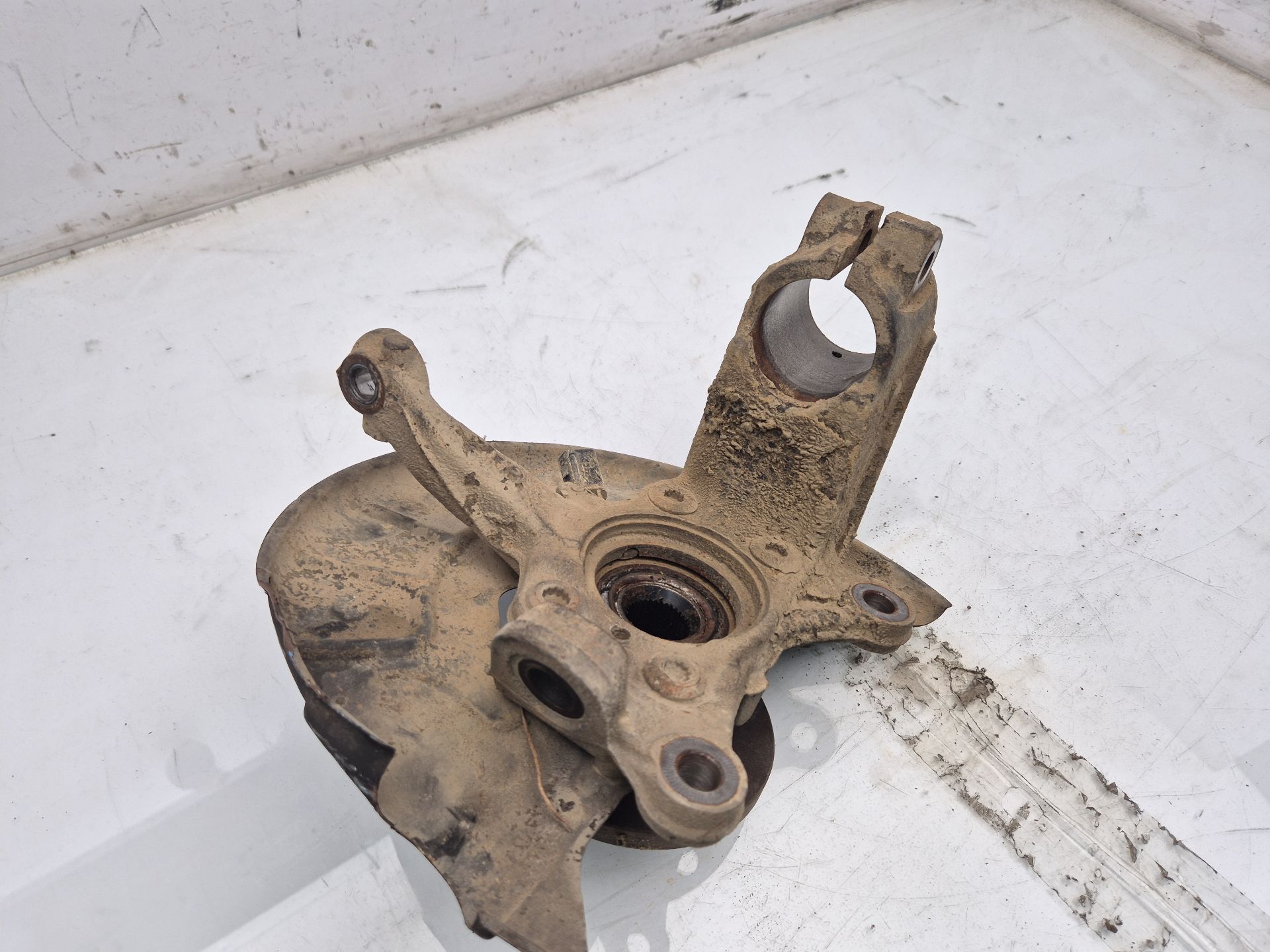 MANGUETA DELANTERA IZQUIERDA VOLKSWAGEN TOURAN 
