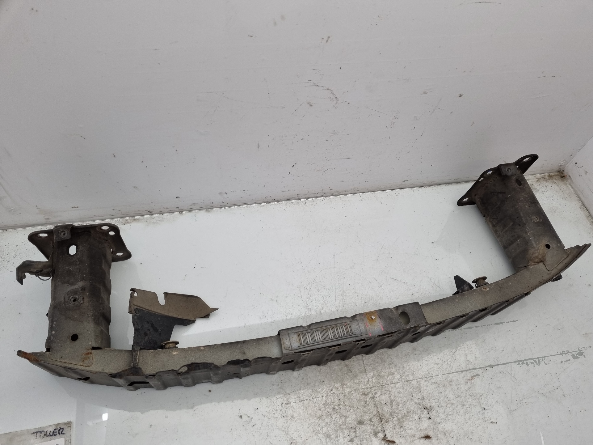 REFUERZO PARAGOLPES DELANTERO FORD FOCUS G8DA