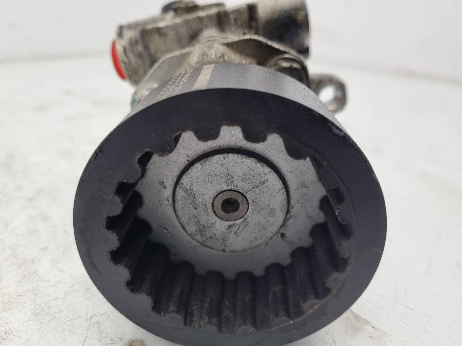 BOMBA DIRECCION VOLKSWAGEN TOUAREG AYH