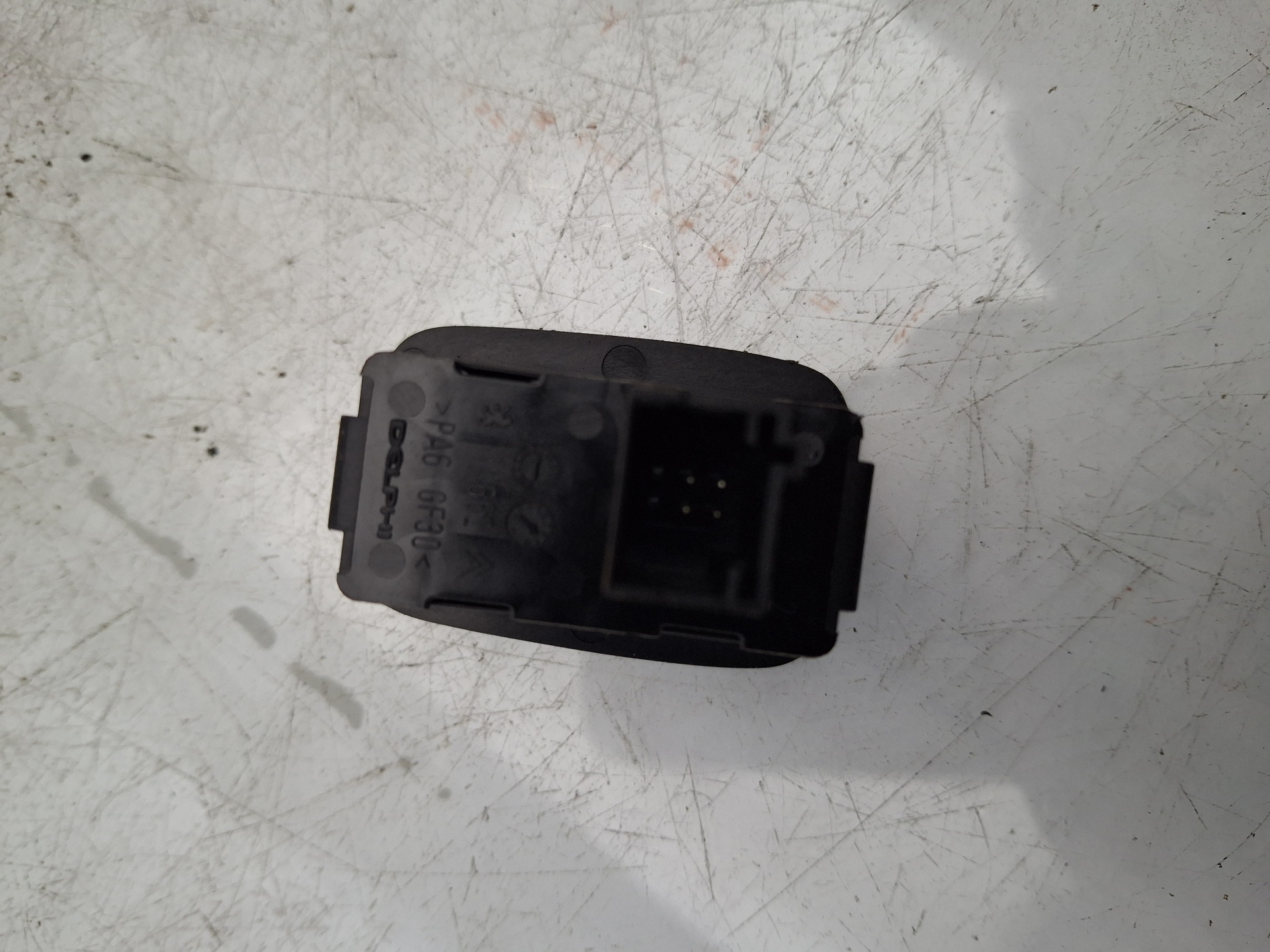 MANDO ELEVALUNAS TRASERO DERECHO CITROEN C4 9HZ