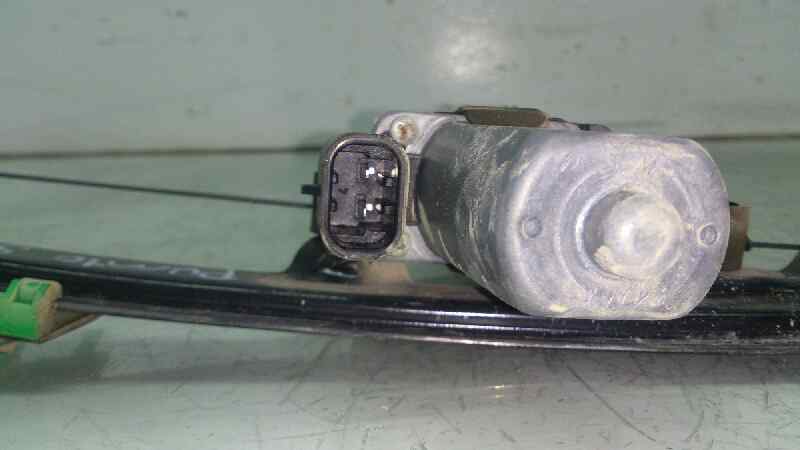 ELEVALUNAS DELANTERO DERECHO FIAT PUNTO 188A4000