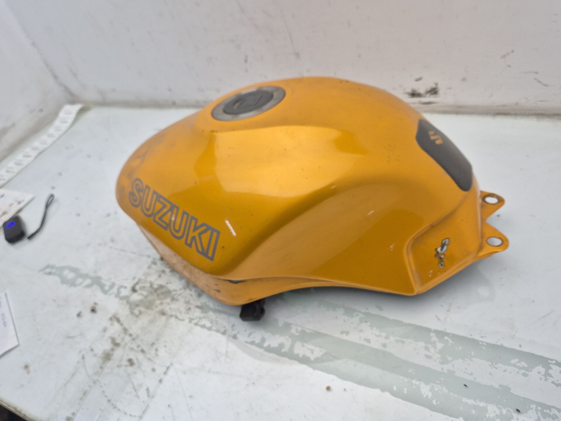 DEPOSITO COMBUSTIBLE SUZUKI GSX 