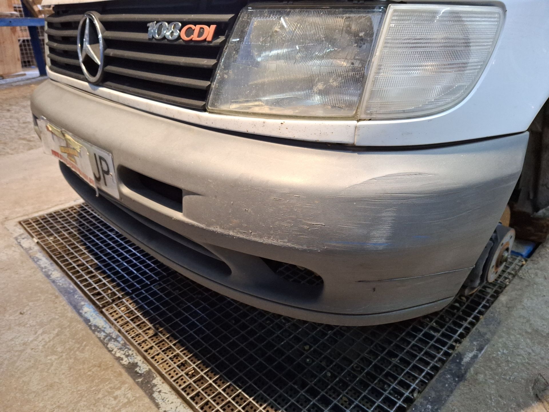 PARAGOLPES DELANTERO MERCEDES-BENZ VITO 