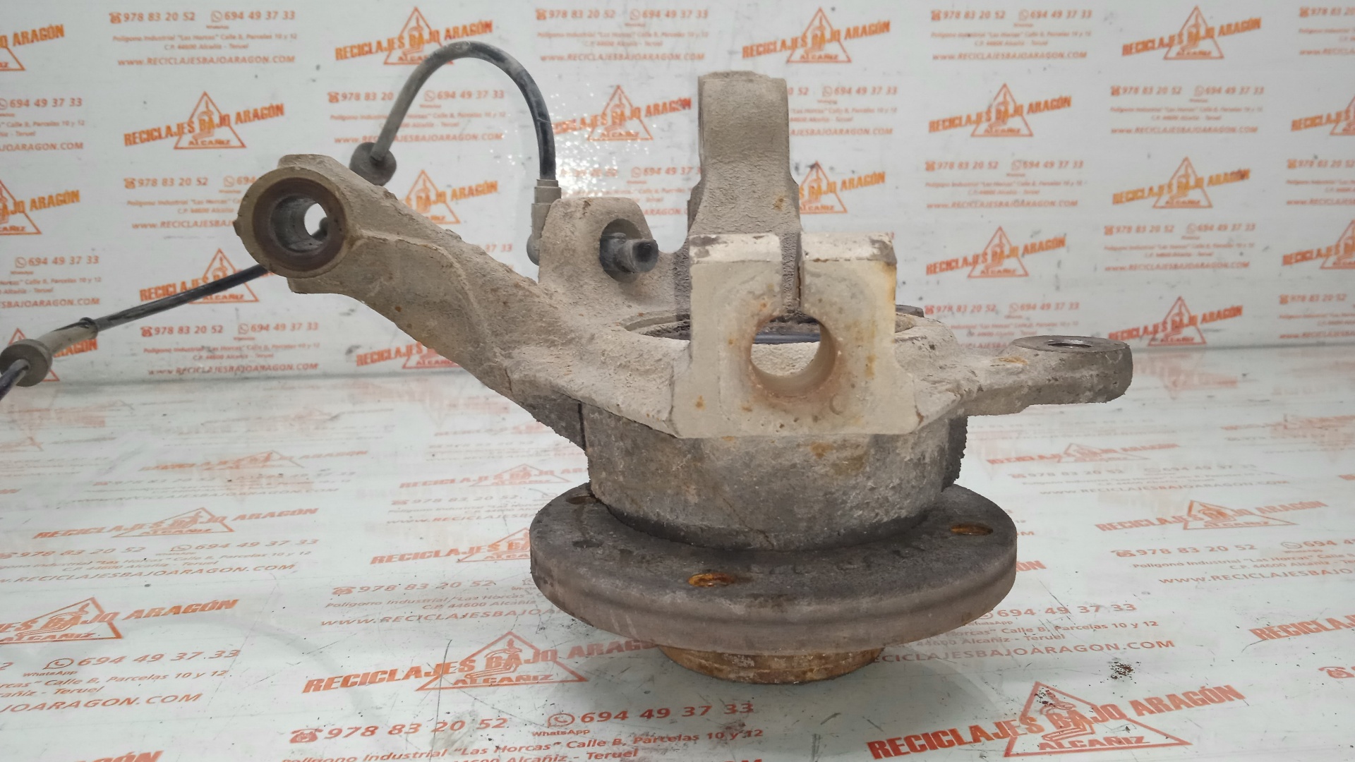 MANGUETA DELANTERA IZQUIERDA RENAULT CLIO K4J C7