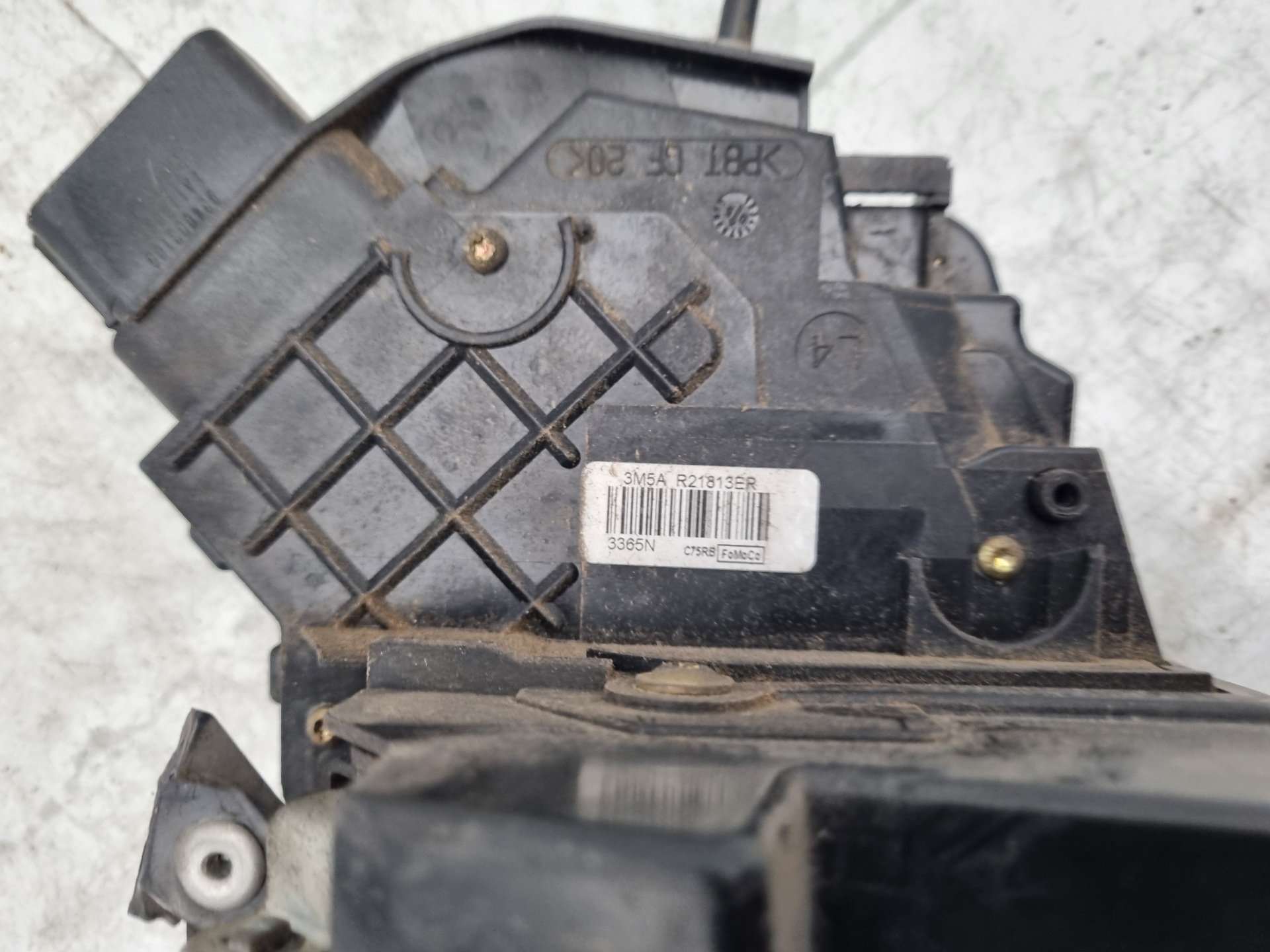 CERRADURA PUERTA DELANTERA IZQUIERDA FORD FOCUS KKDA