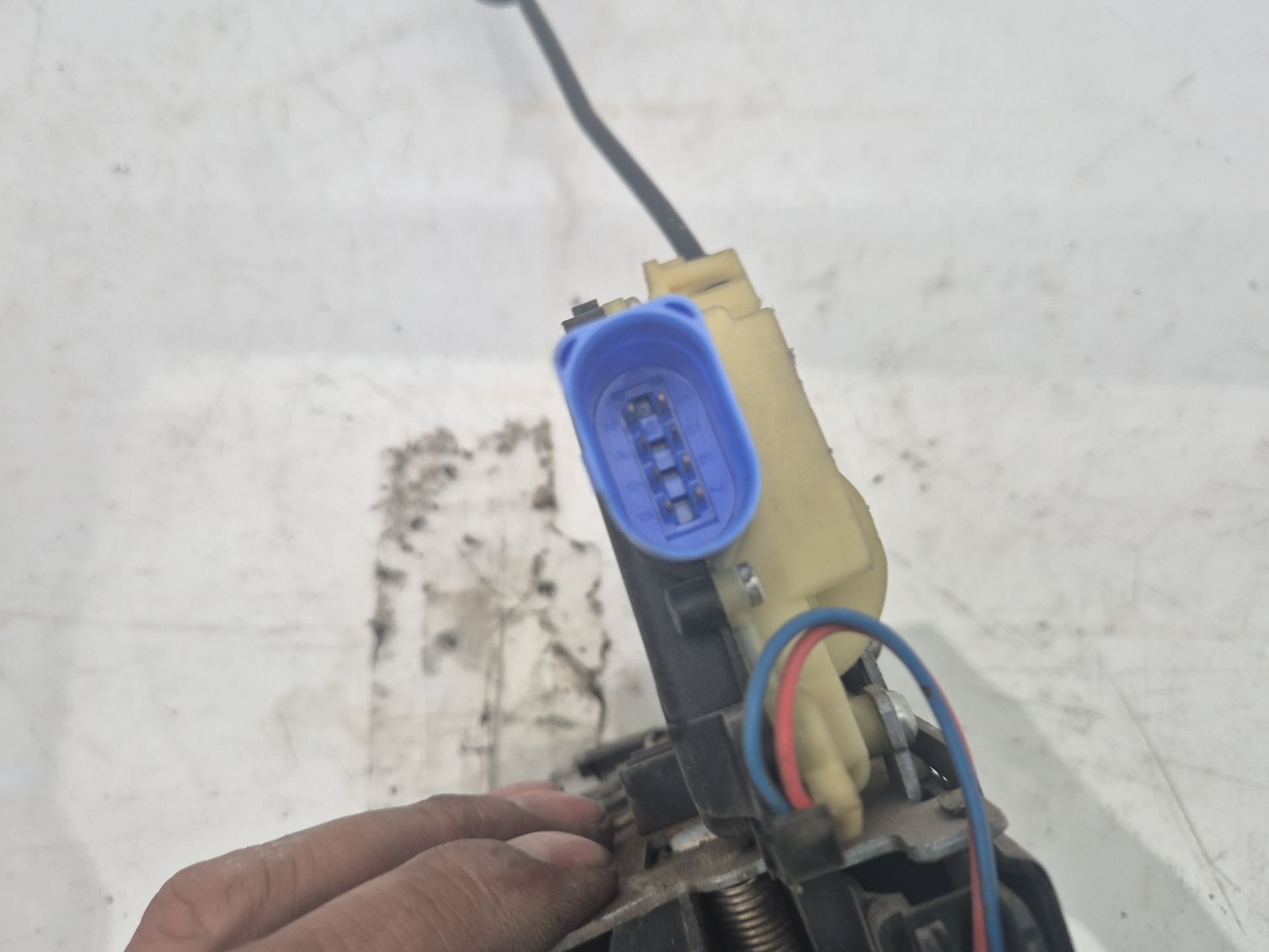 CERRADURA PUERTA DELANTERA DERECHA SEAT IBIZA 