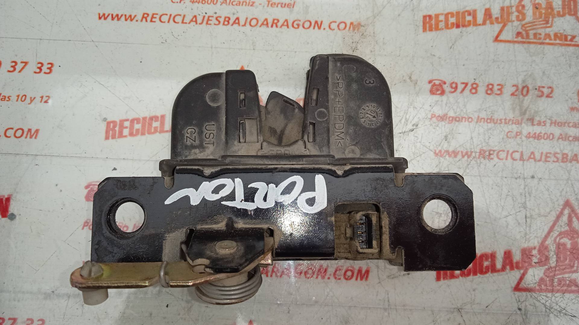 CERRADURA MALETERO / PORTON VOLKSWAGEN PASSAT AVB