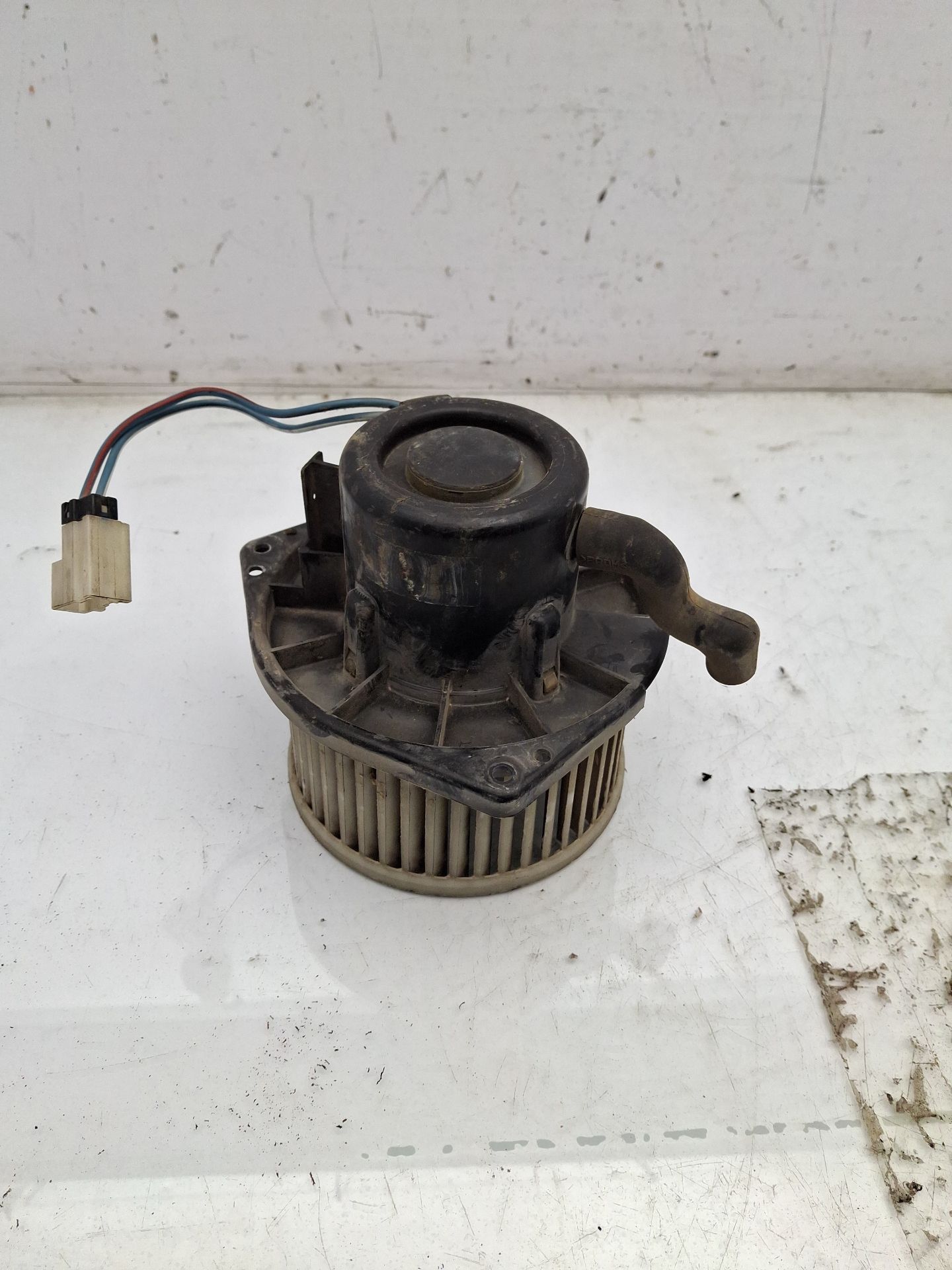  NISSAN TERRANO II (R20) 2.4 i 12V 4WD