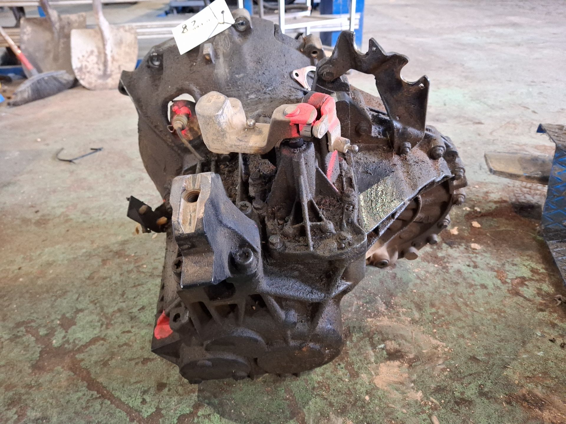 LLANTA FORD TRANSIT ABFA