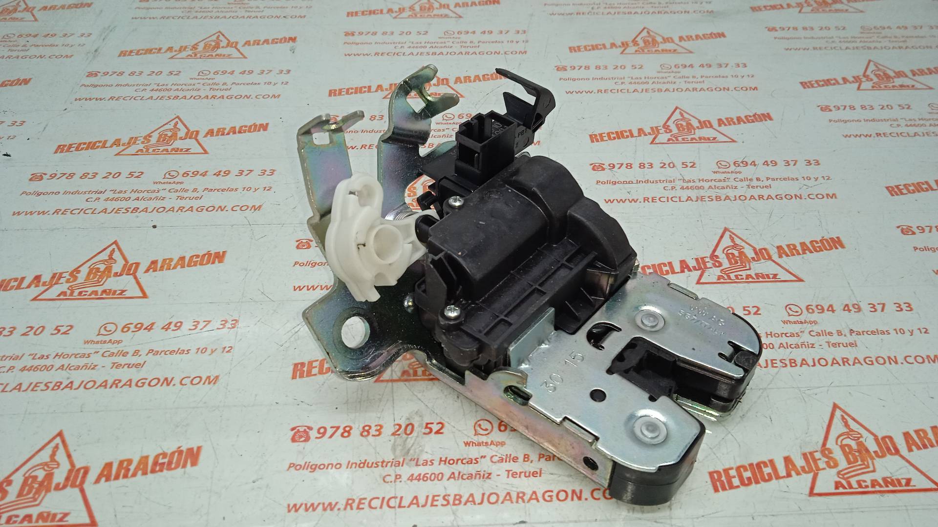 CERRADURA MALETERO / PORTON VOLKSWAGEN PASSAT DCZ