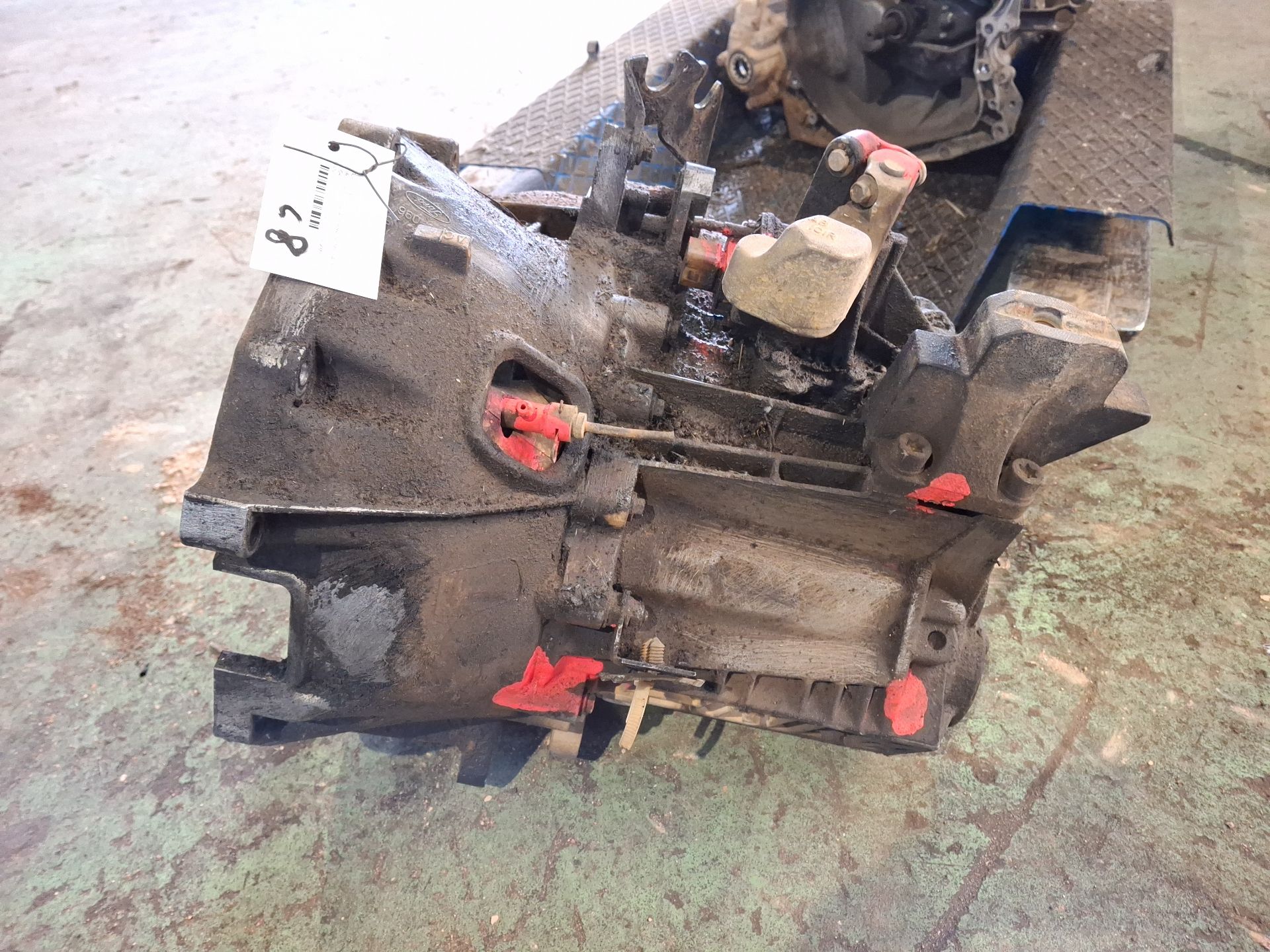 LLANTA FORD TRANSIT ABFA