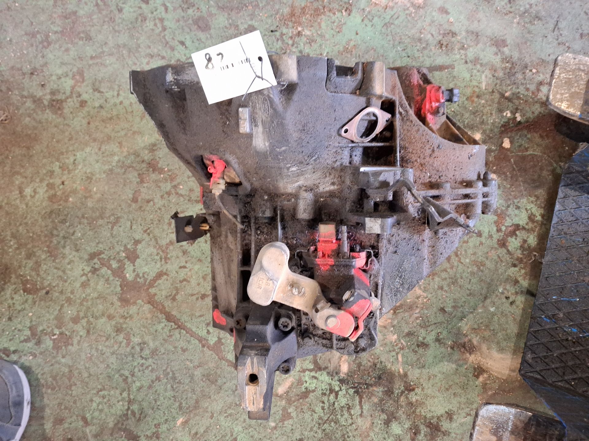 LLANTA FORD TRANSIT ABFA