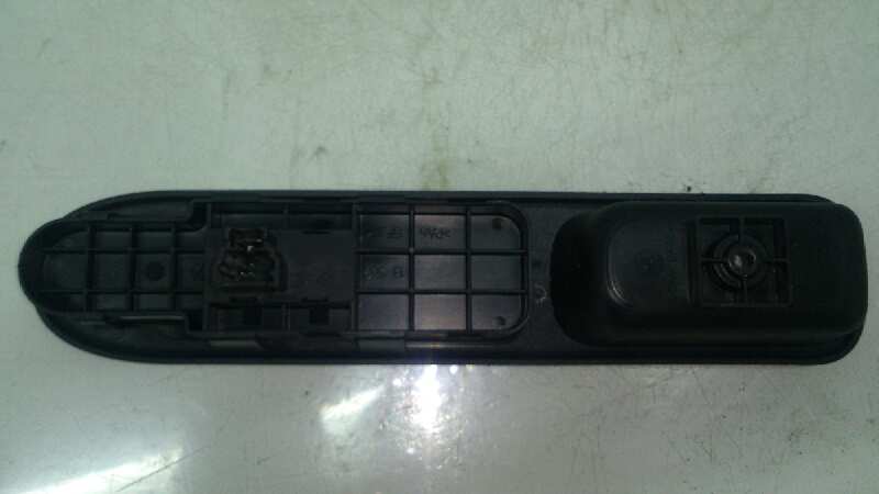 MANDO ELEVALUNAS DELANTERO DERECHO PEUGEOT 307 (S1 RHS