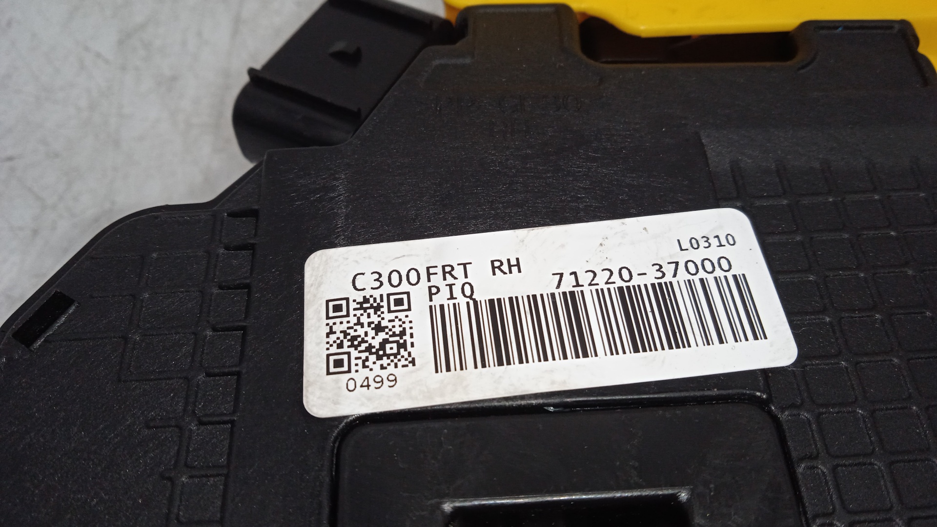 CERRADURA PUERTA DELANTERA DERECHA SSANGYONG KORAN 673910