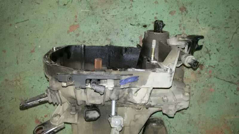 CAJA CAMBIOS RENAULT CLIO F8Q K6