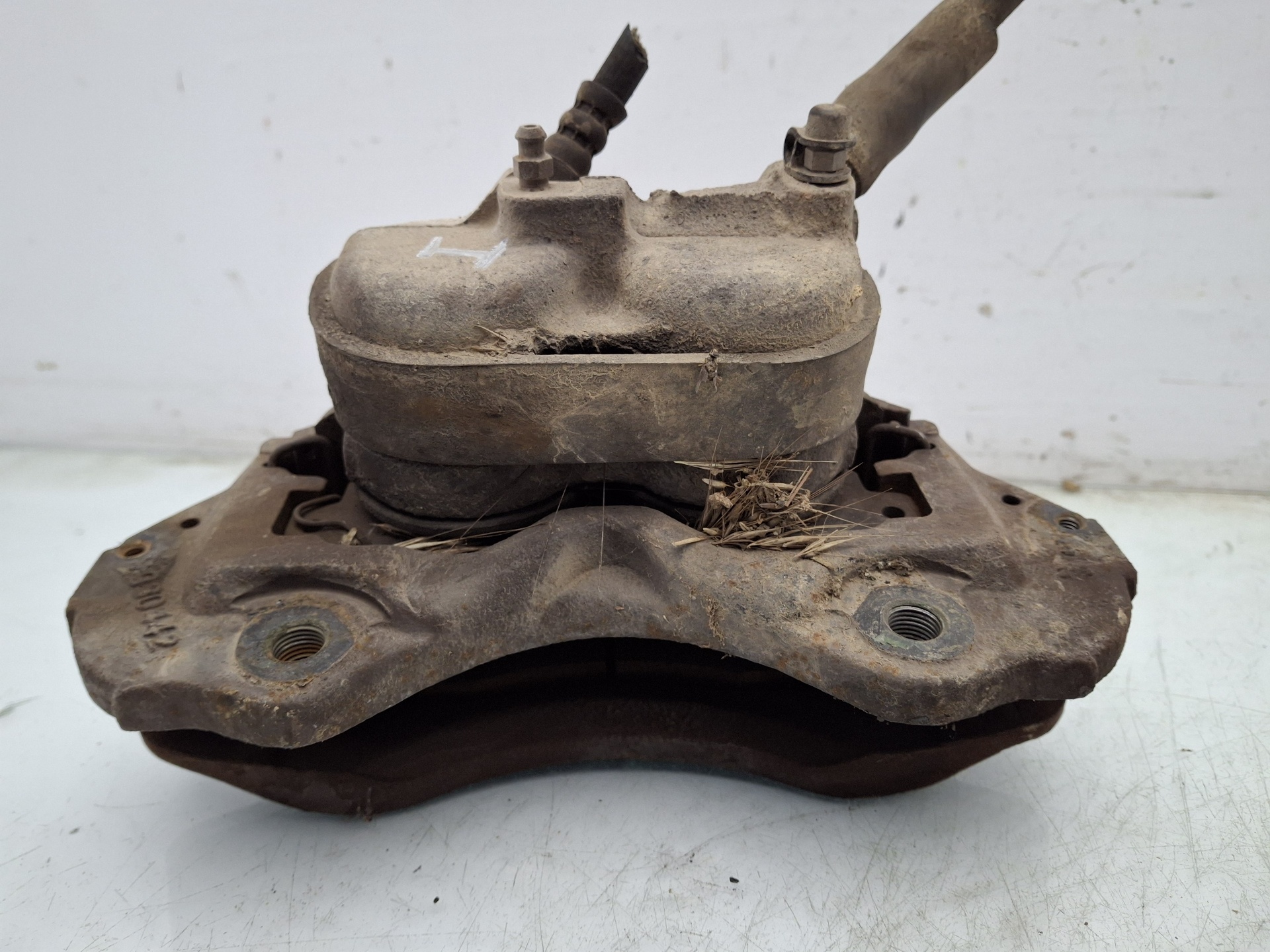 PINZA FRENO DELANTERA IZQUIERDA RENAULT TRAFIC J8S