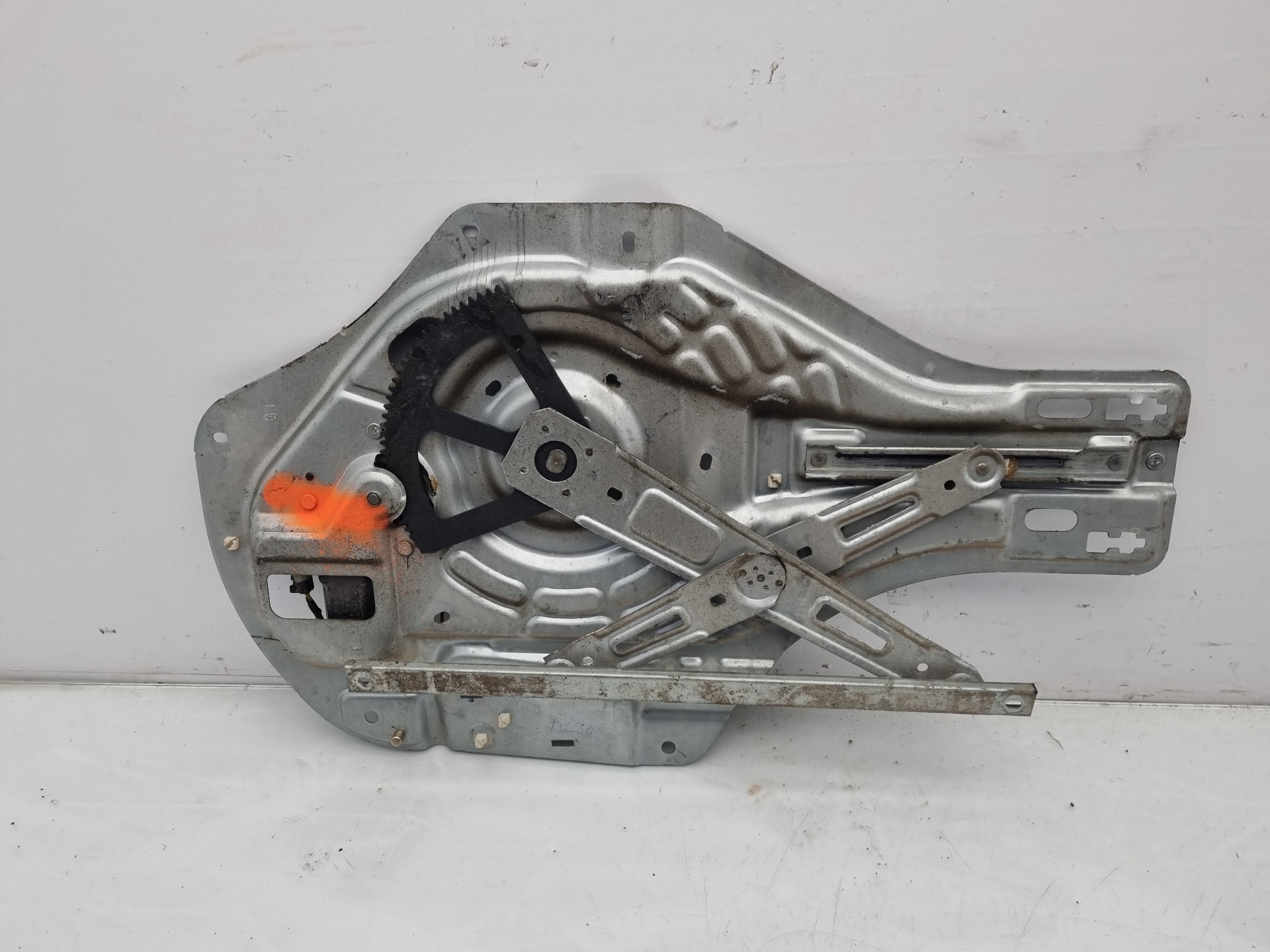 ELEVALUNAS DELANTERO DERECHO HYUNDAI TUCSON D4EA