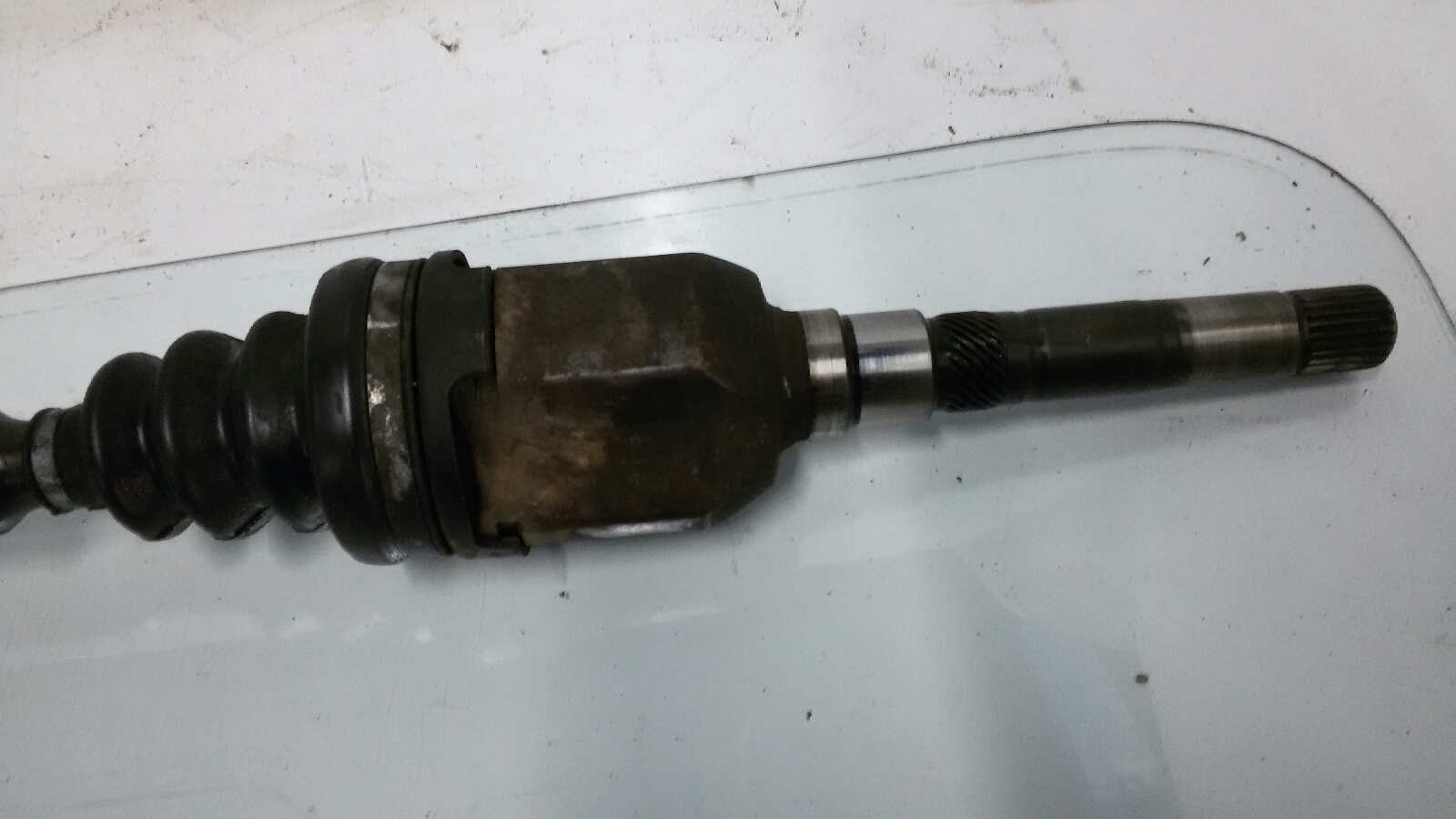 TRANSMISION DELANTERA DERECHA CHRYSLER VOYAGER MOO