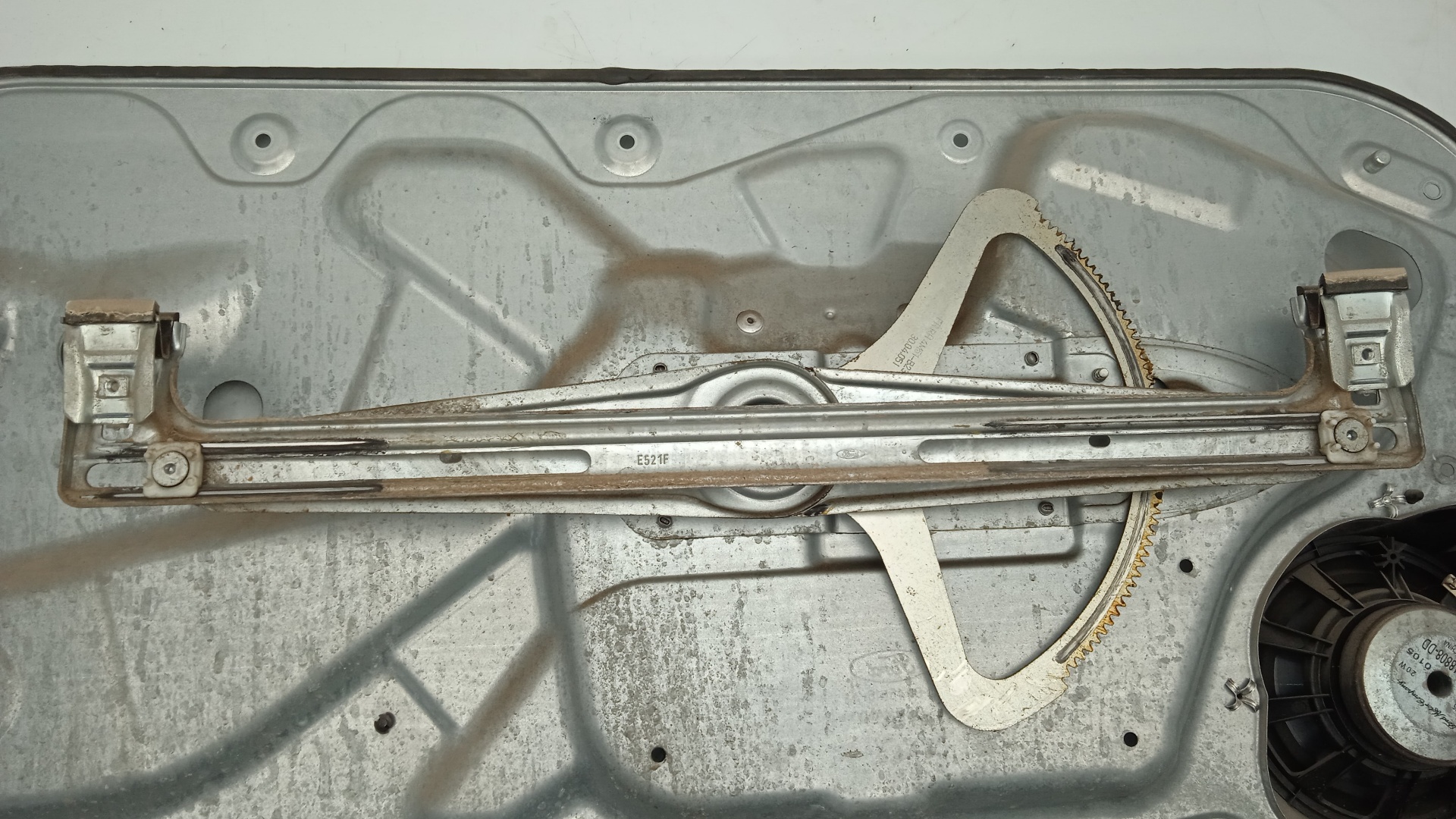 ELEVALUNAS DELANTERO DERECHO FORD FOCUS G6DA