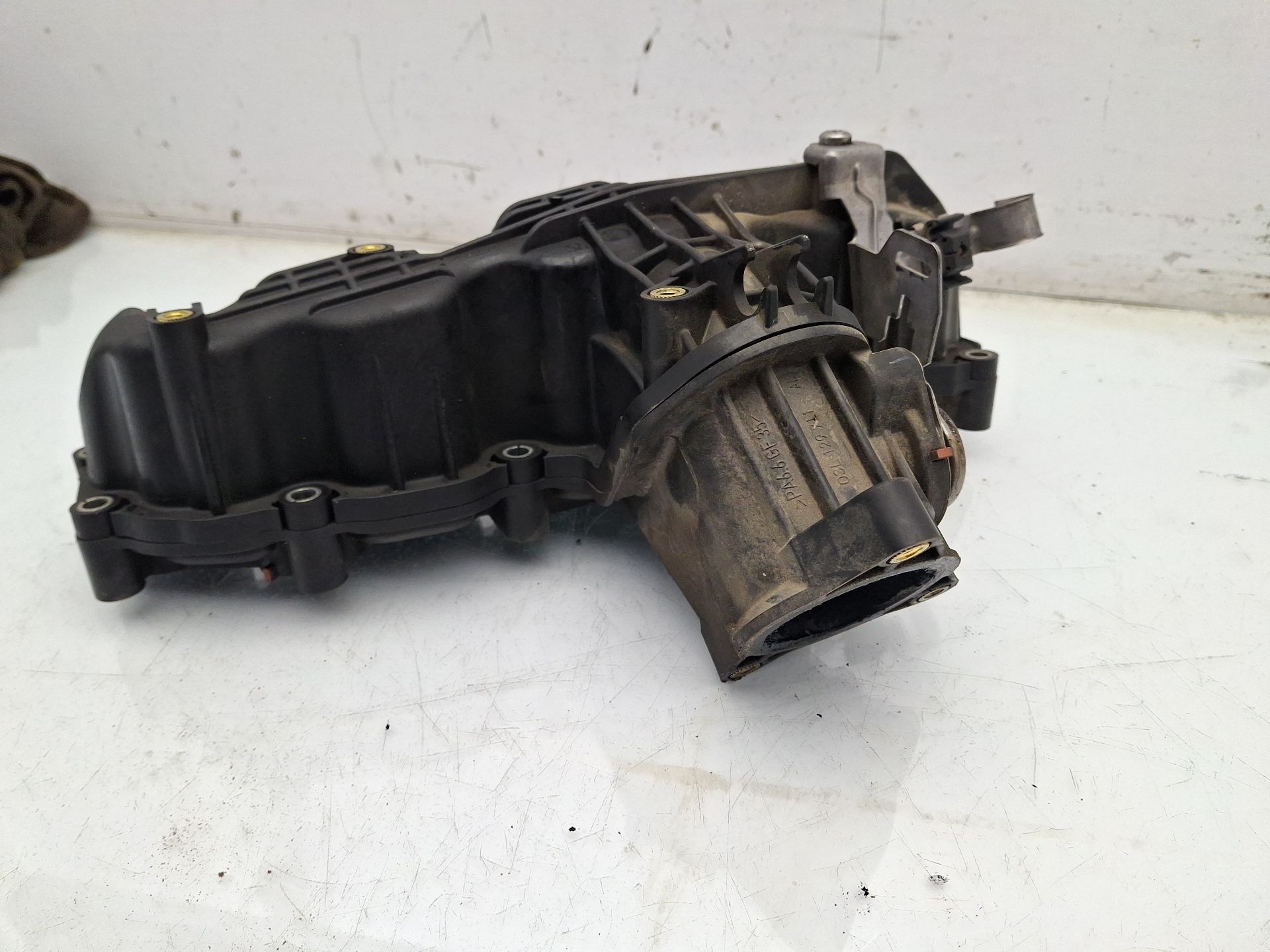 COLECTOR ADMISION AUDI A3 
