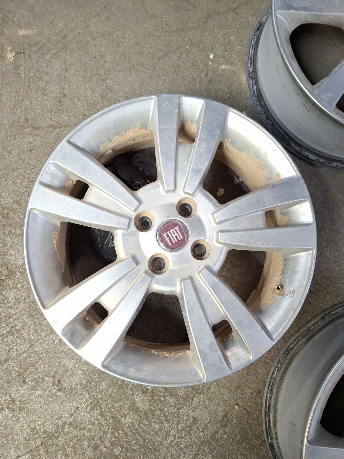 JUEGO LLANTAS FIAT QUBO 