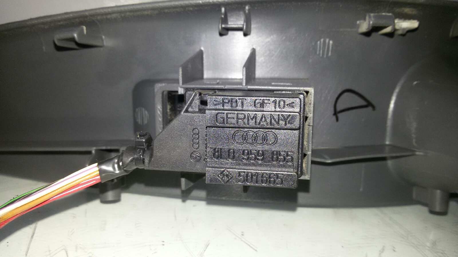 MANDO ELEVALUNAS DELANTERO DERECHO AUDI A3 