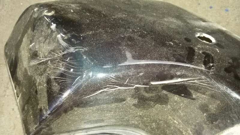 PARAGOLPES TRASERO KIA CARNIVAL 