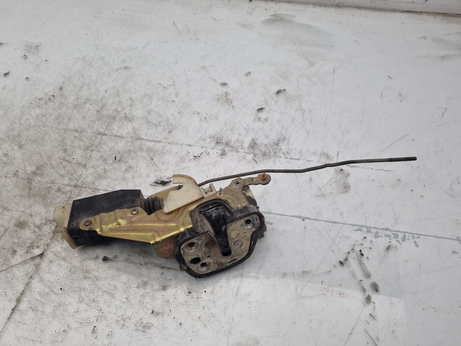 CERRADURA PUERTA DELANTERA DERECHA OPEL OMEGA X20DTH