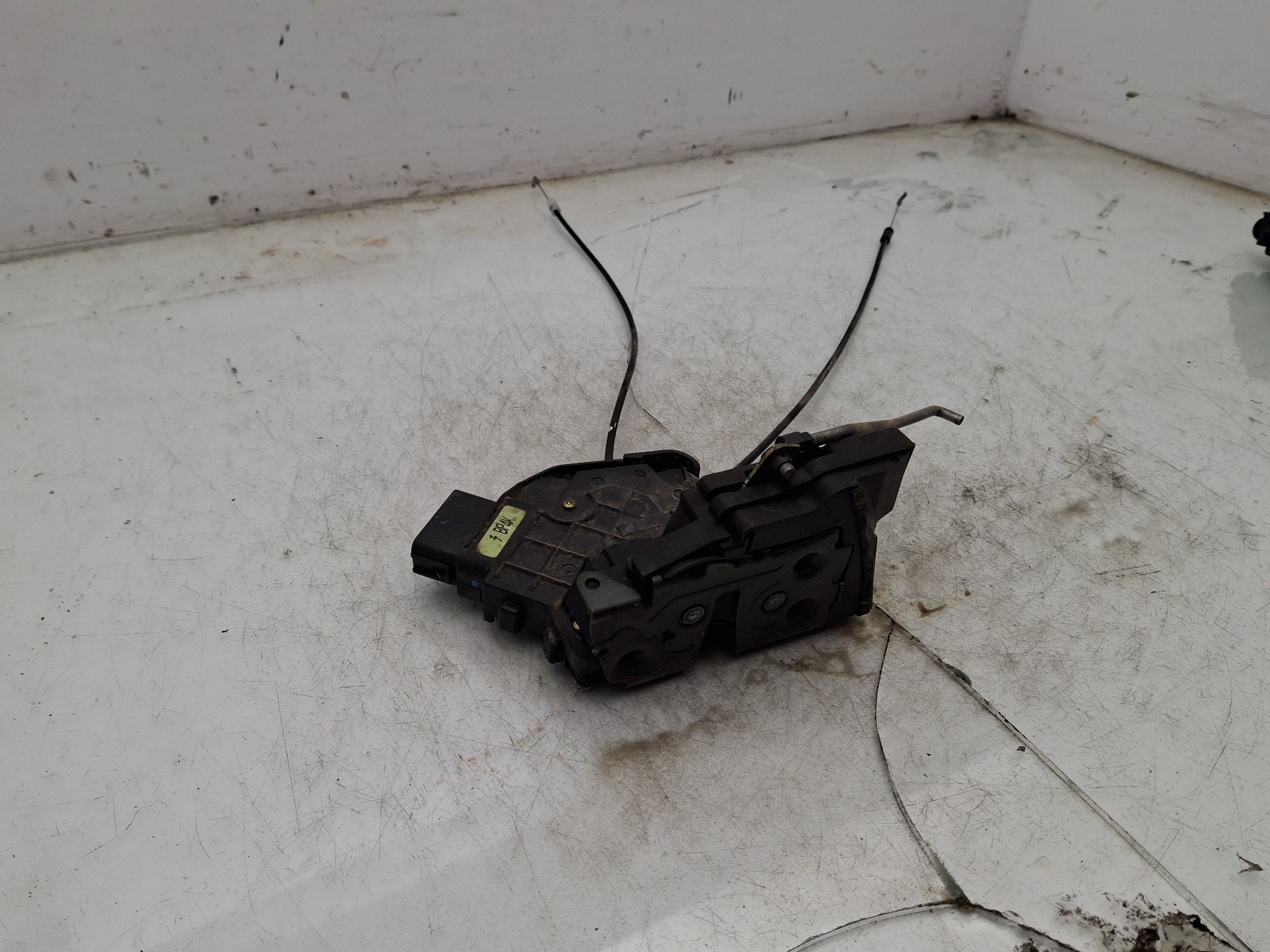 CERRADURA PUERTA TRASERA IZQUIERDA MAZDA 3 ZJ