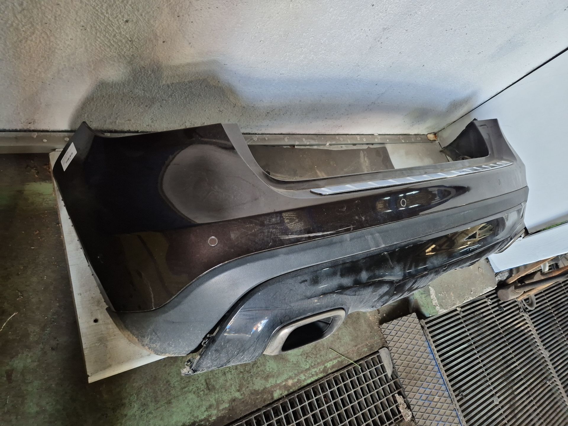 PARAGOLPES TRASERO MERCEDES-BENZ CLASE GLA 