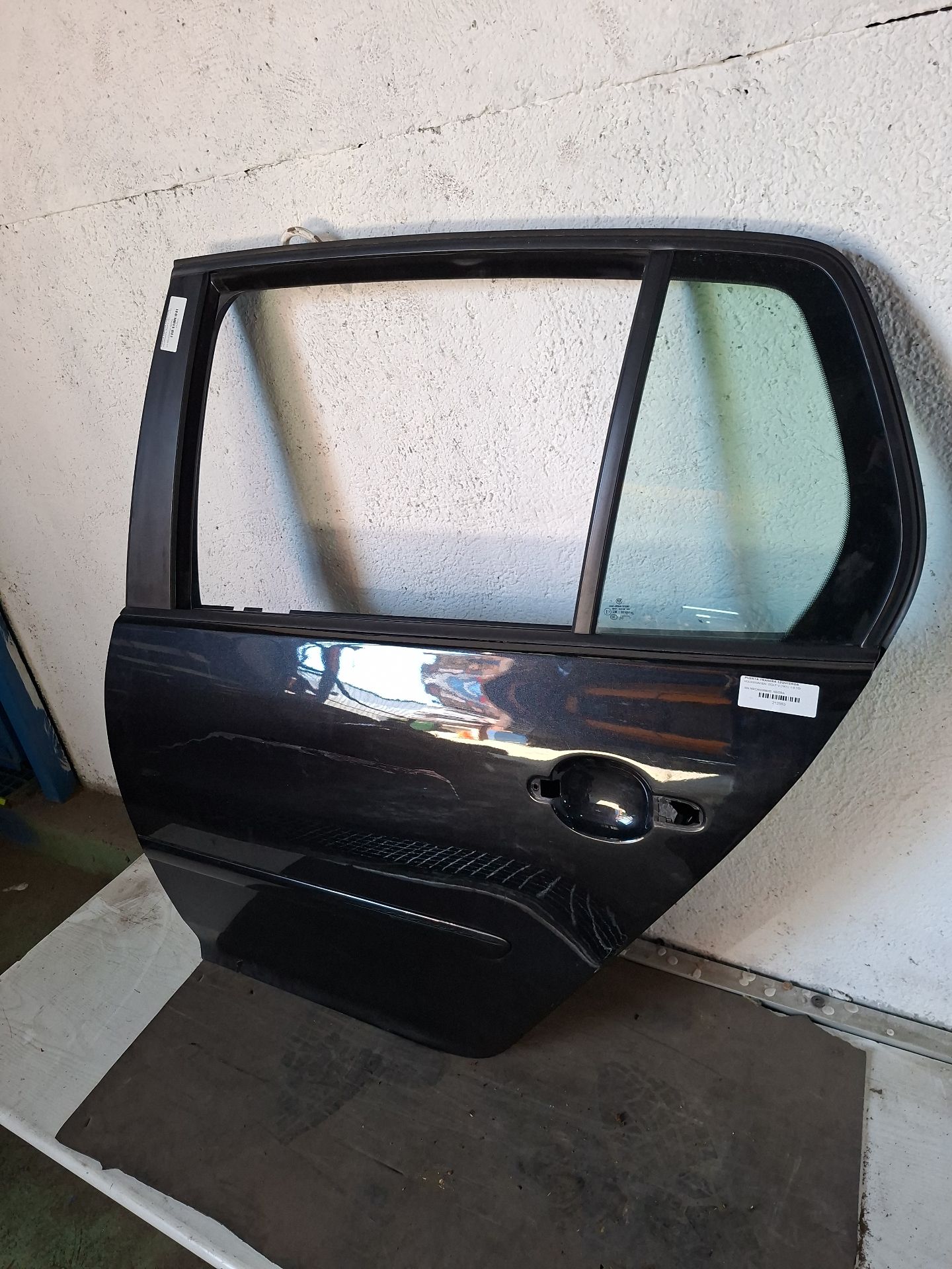PUERTA TRASERA IZQUIERDA VOLKSWAGEN GOLF 