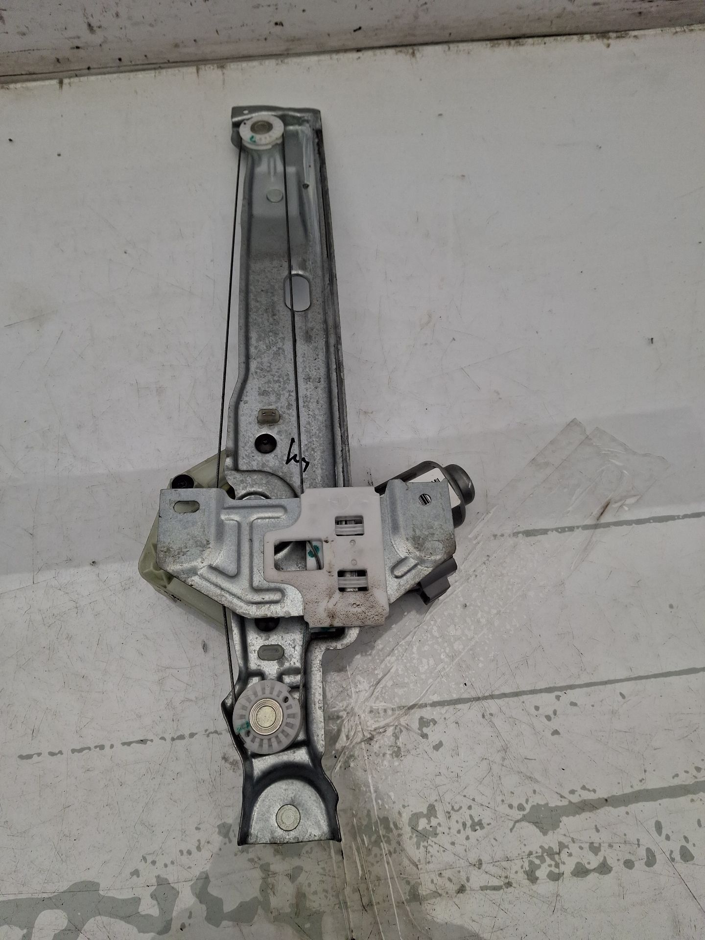 ELEVALUNAS TRASERO IZQUIERDO FORD KA+ 